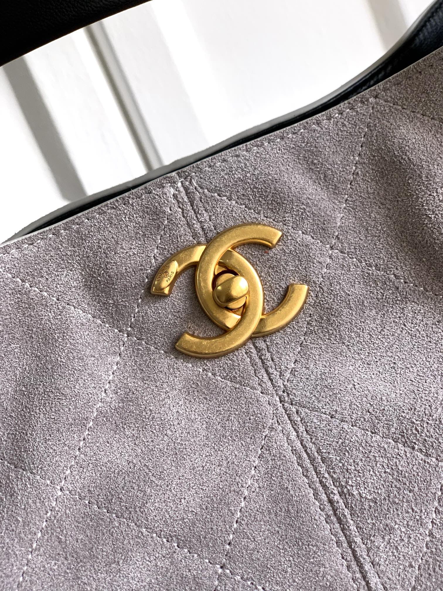 Chanel Female Basic Bag Gray L