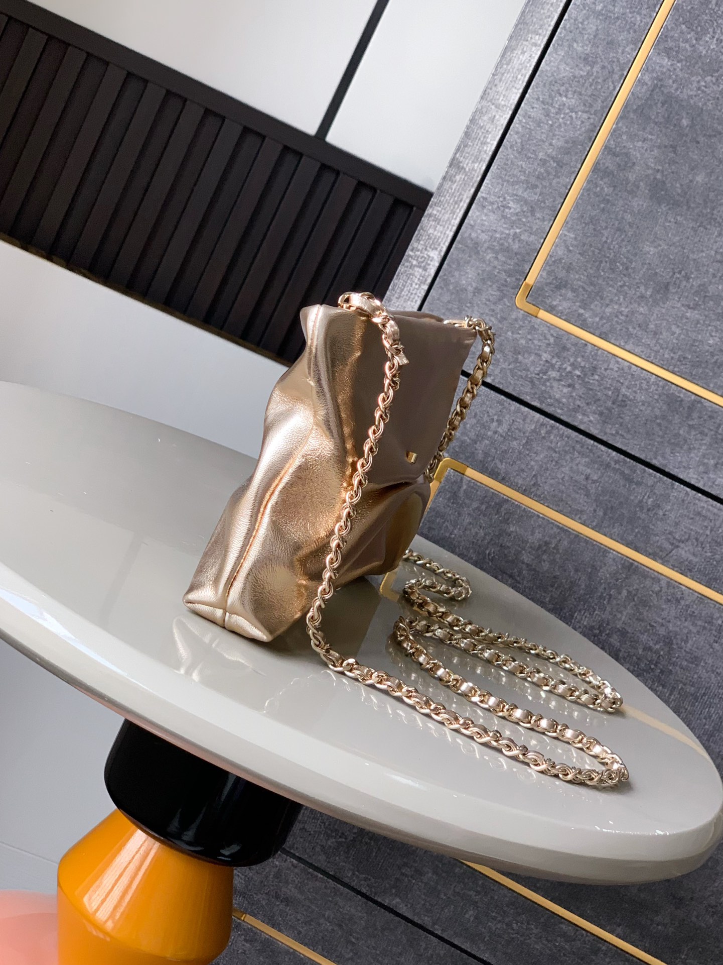 Chanel Tote Bag Gold M-l-s