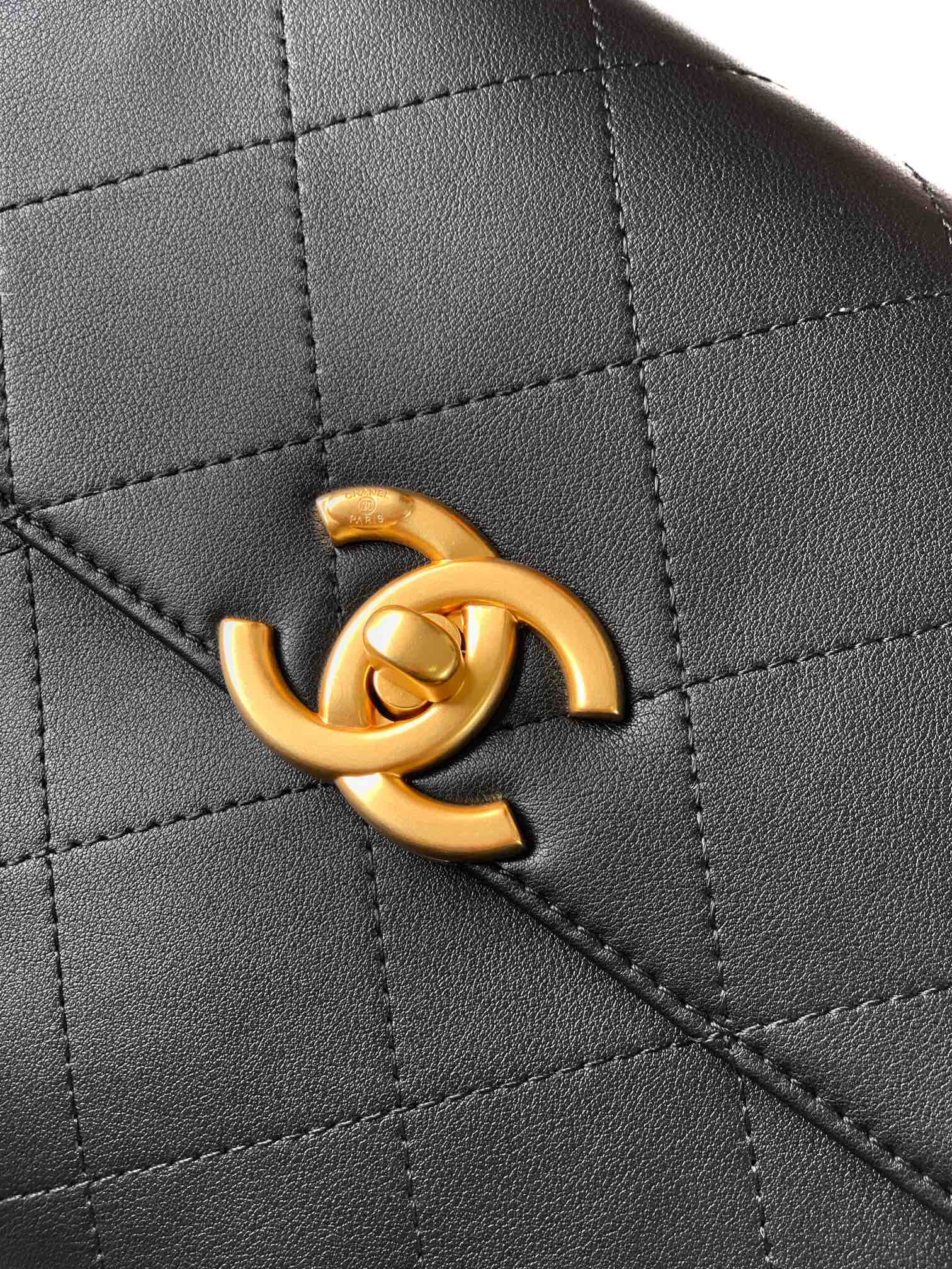 Chanel Briefcase 28cm-m-l-s