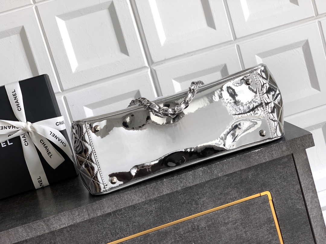 Chanel Tote Bag Silver Large Capacity M-l