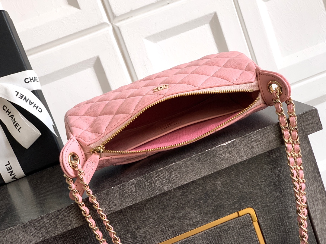 Chanel Basic Bag Cow Leather Pink M-l