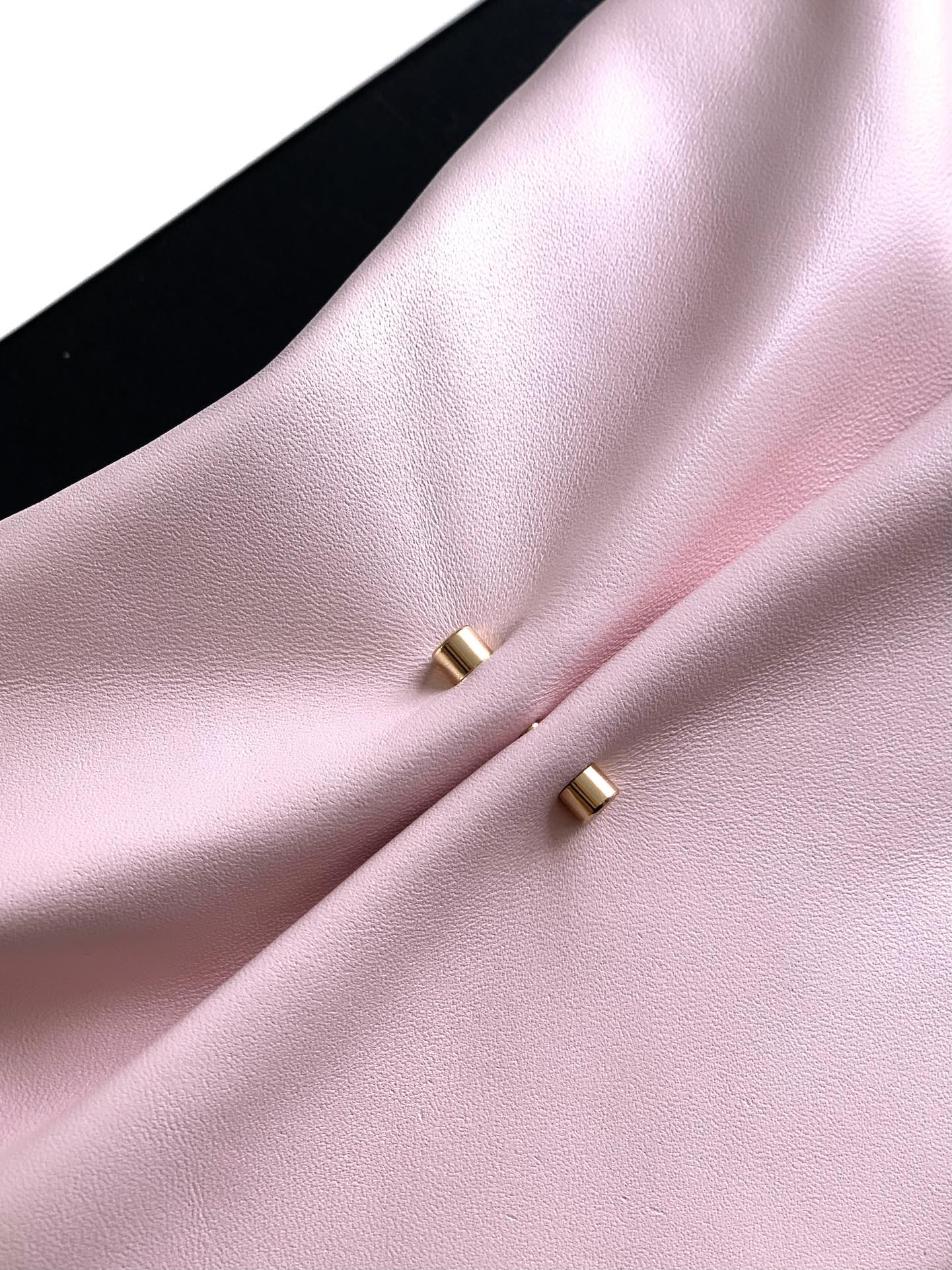 Chanel Tote Bag Gold M-l-s