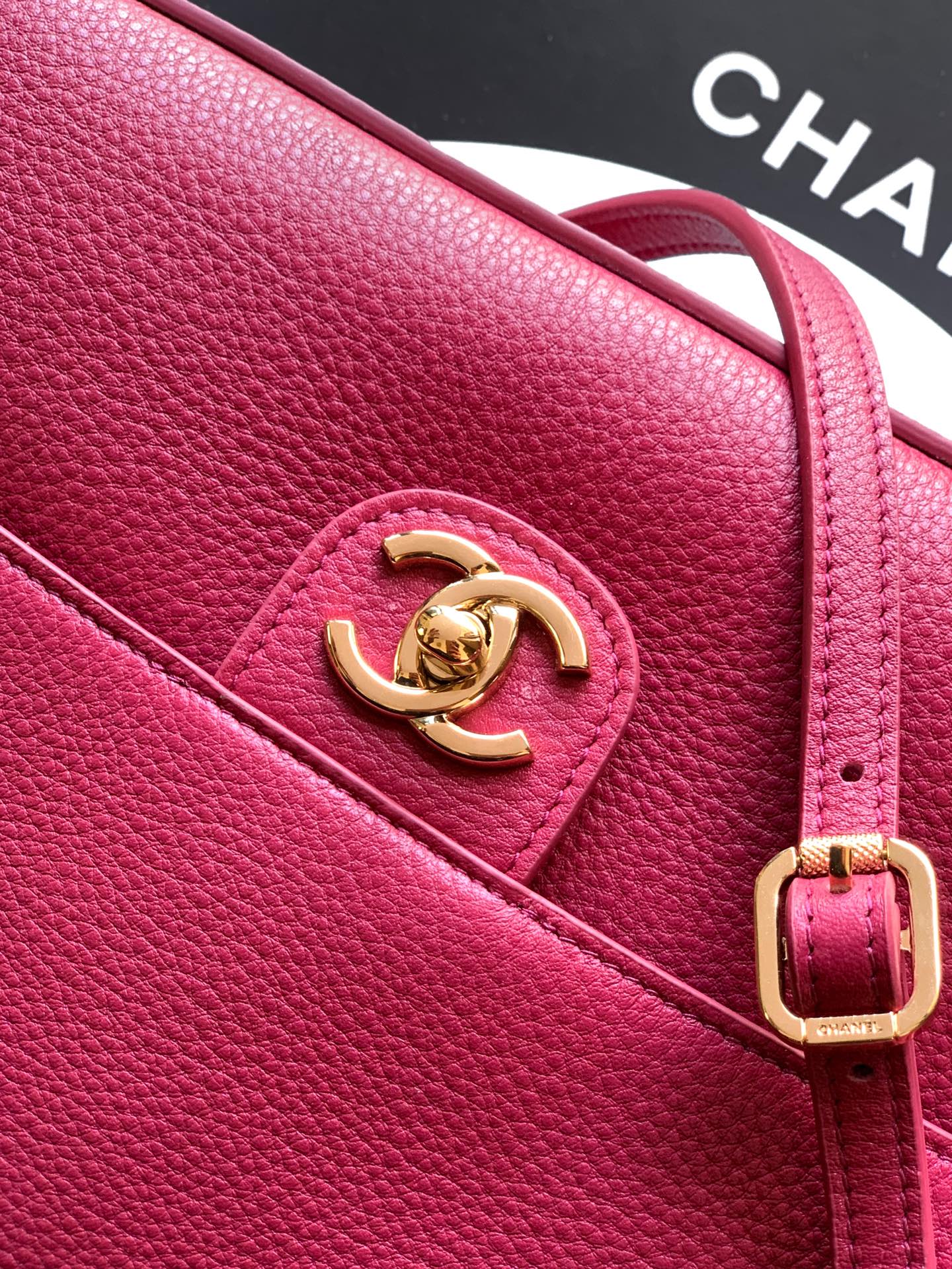 Chanel Tote Bag Cow Leather Red 11cm-m-l-s