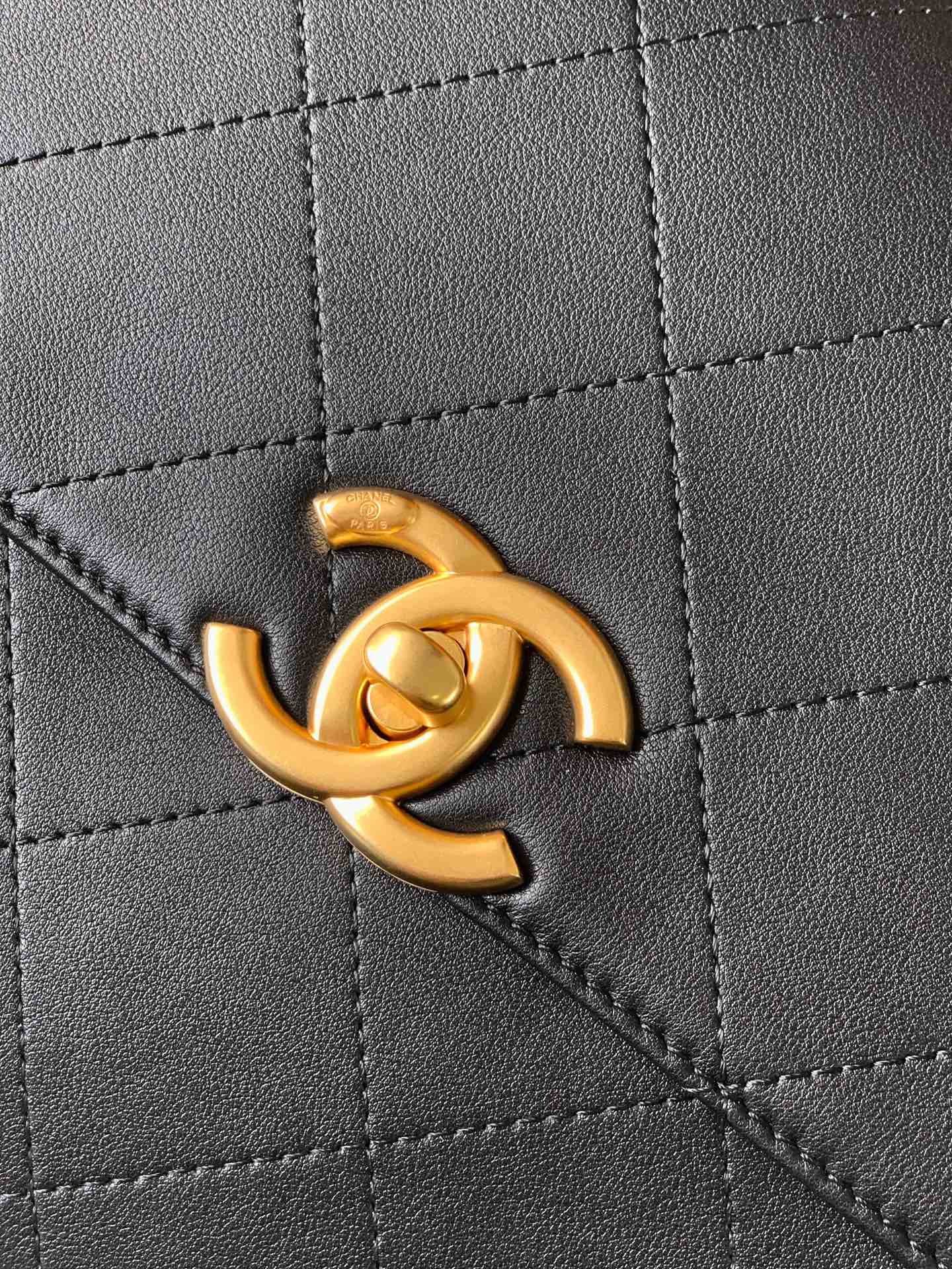 Chanel Briefcase 33cm-m-l-s