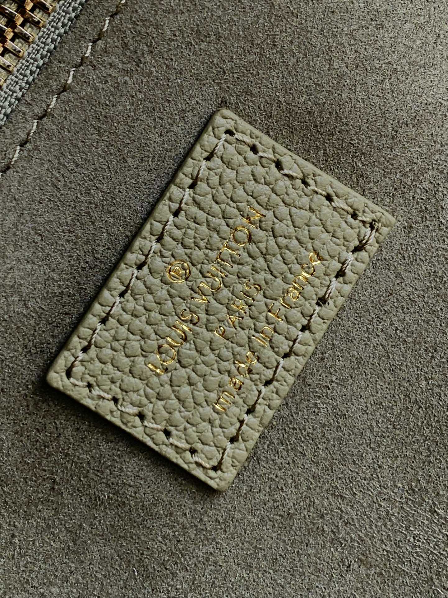 Louis Vuitton Basic Bag M-l