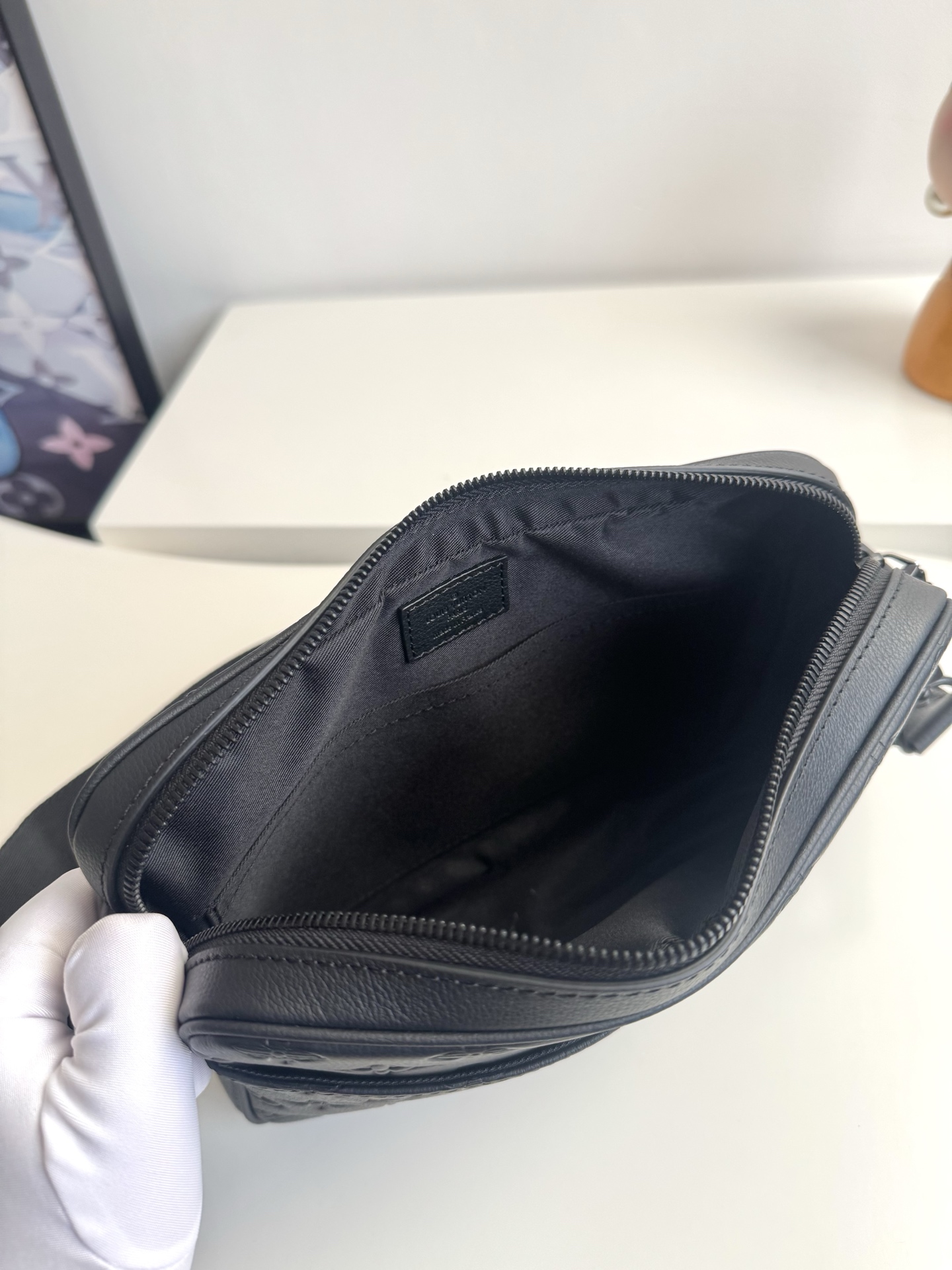 Louis Vuitton Messenger Bag Cow Leather M-s