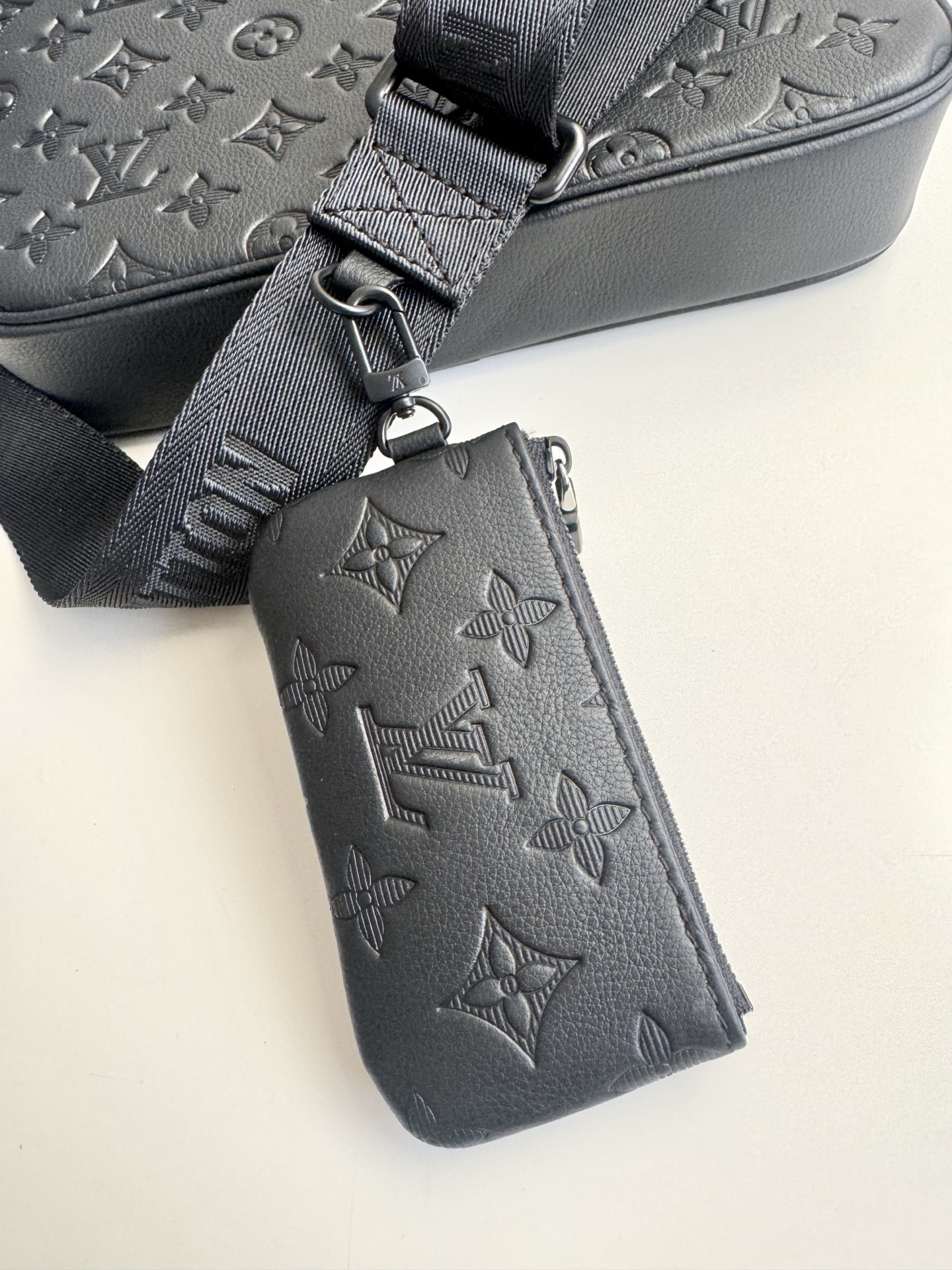 Louis Vuitton Messenger Bag Cow Leather M-s