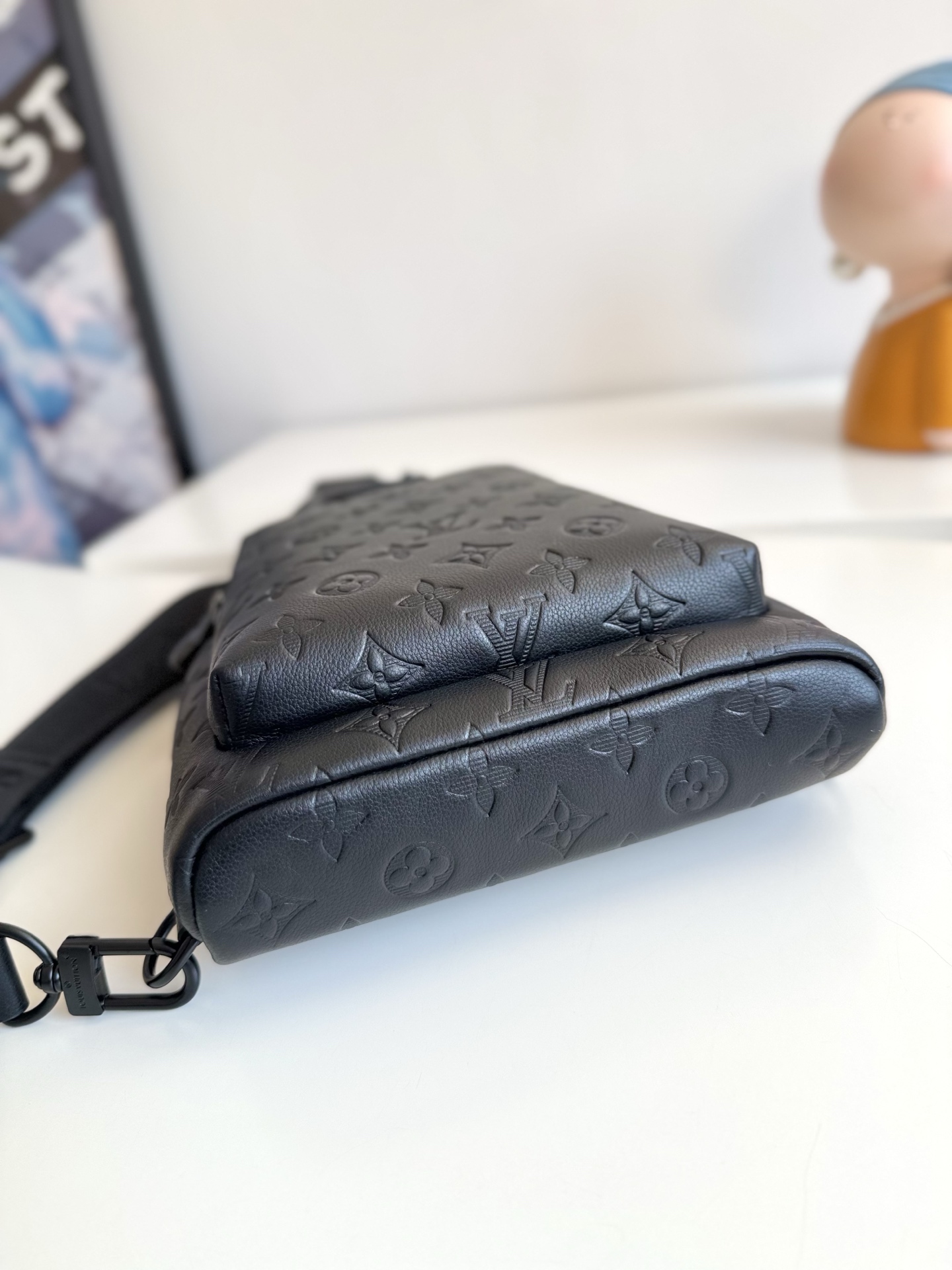 Louis Vuitton Basic Bag Cow Leather M-s