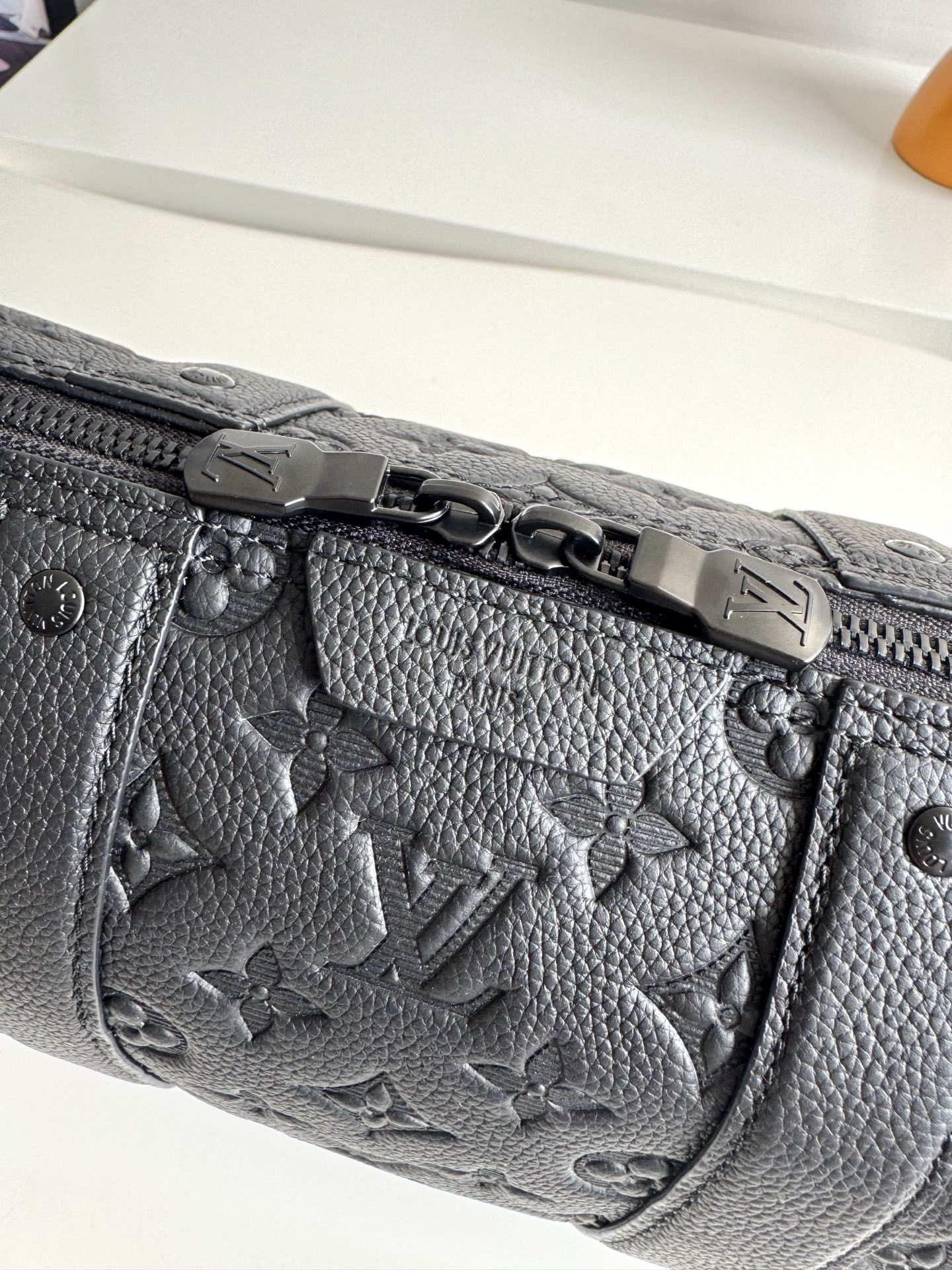 Louis Vuitton Basic Bag Cow Leather 15cm-m-l-s