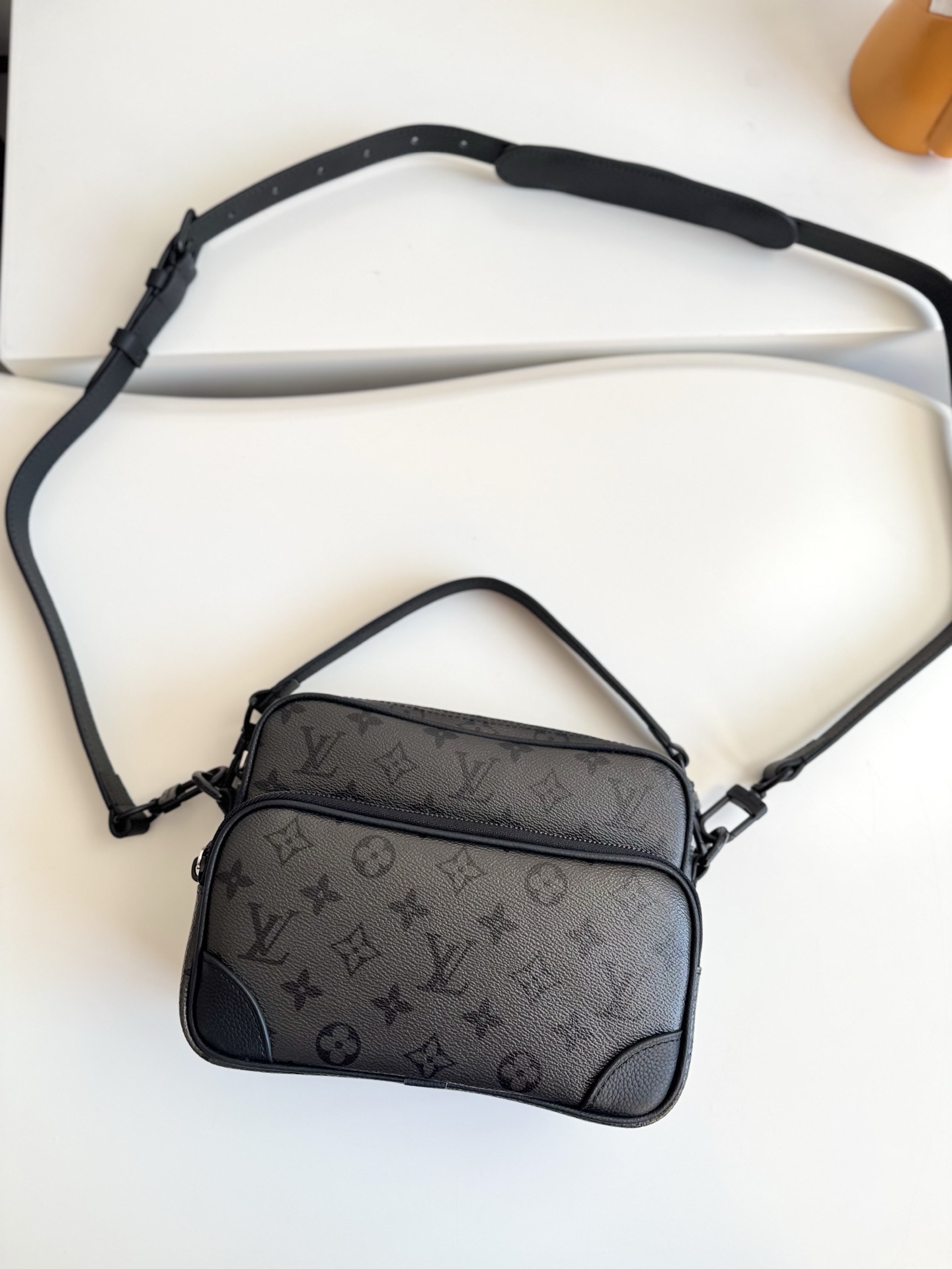 Louis Vuitton Crossbody Bag Canvas 11cm-m-l