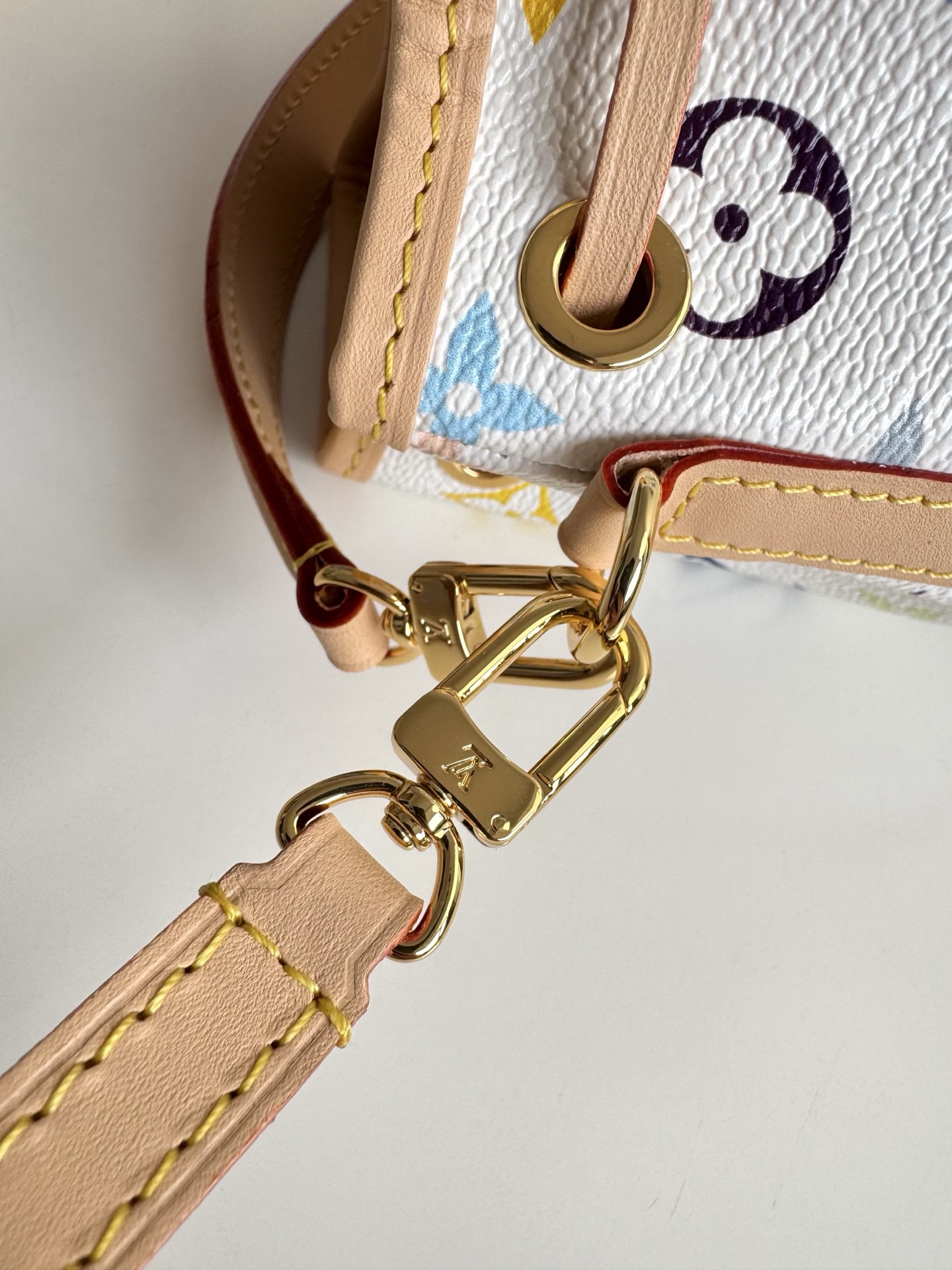 Louis Vuitton Basic Bag Cow Leather M-10cm