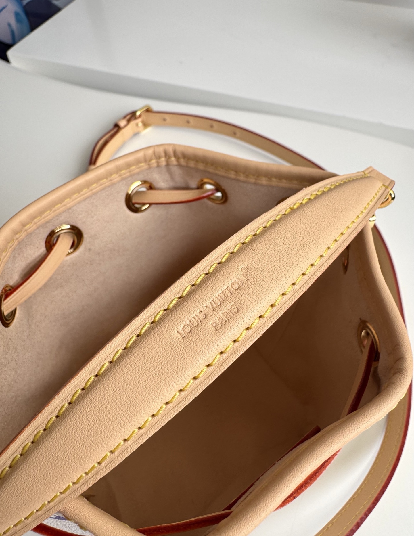 Louis Vuitton Basic Bag Cow Leather M-10cm