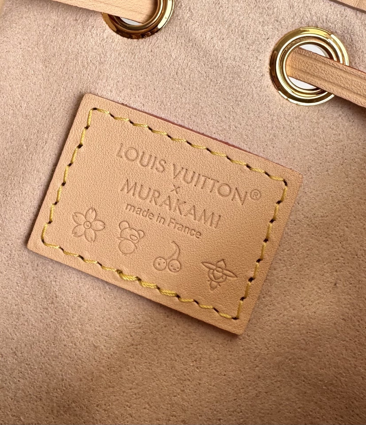 Louis Vuitton Basic Bag Cow Leather M-10cm