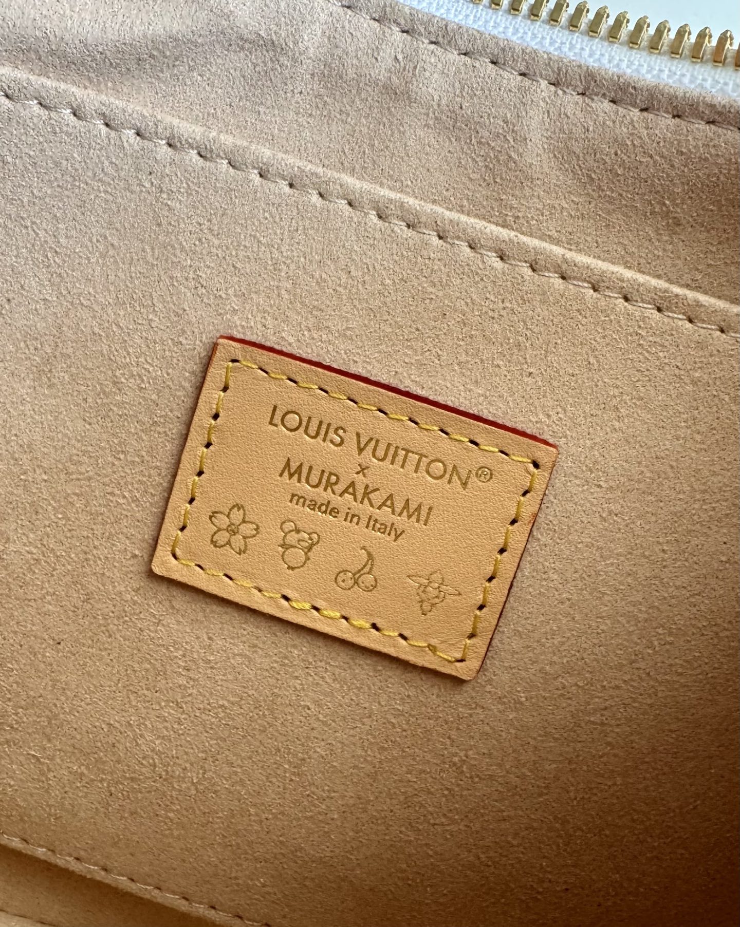 Louis Vuitton Basic Bag Canvas Gold M-l
