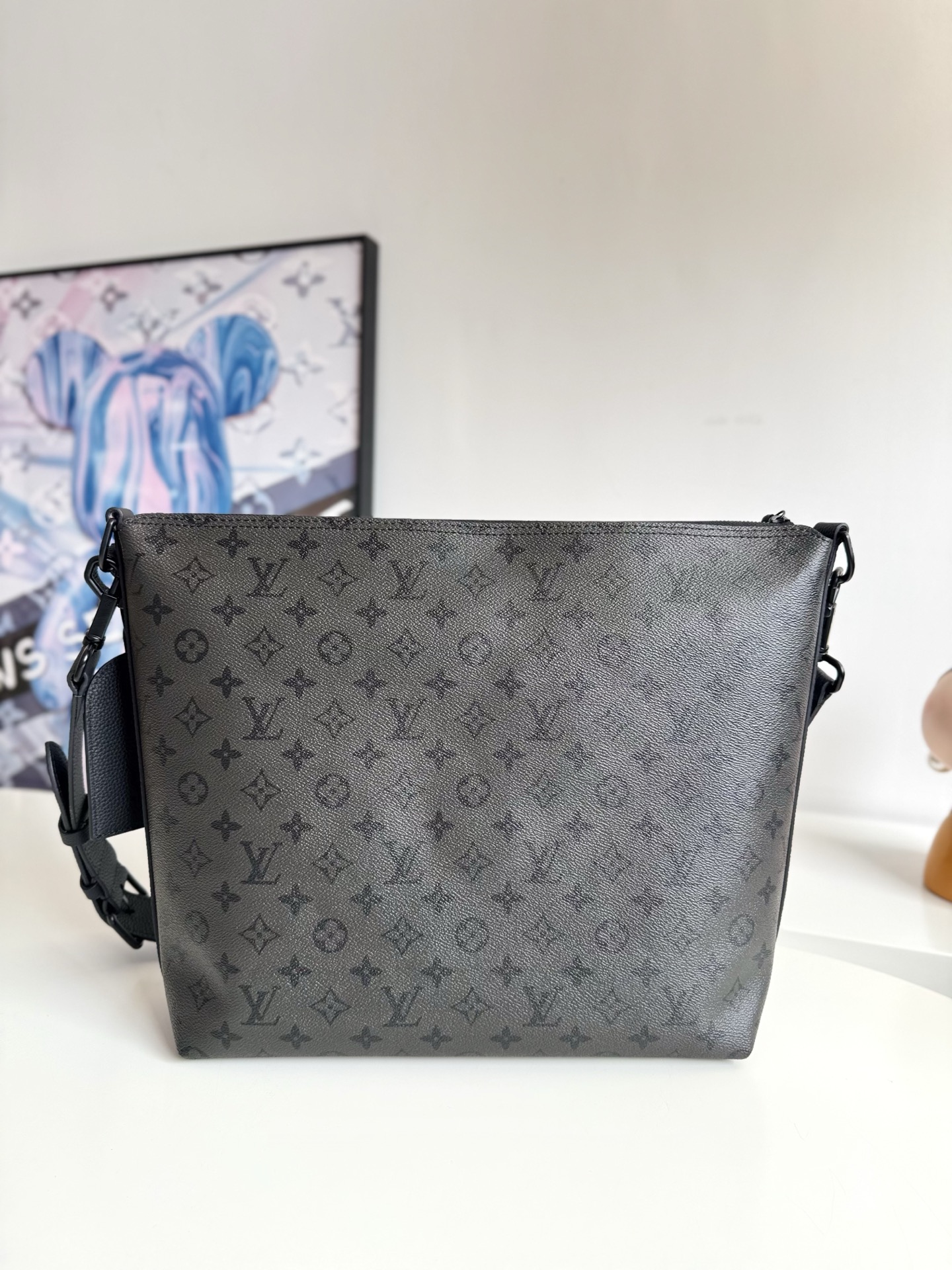 Louis Vuitton Basic Bag Cow Leather M