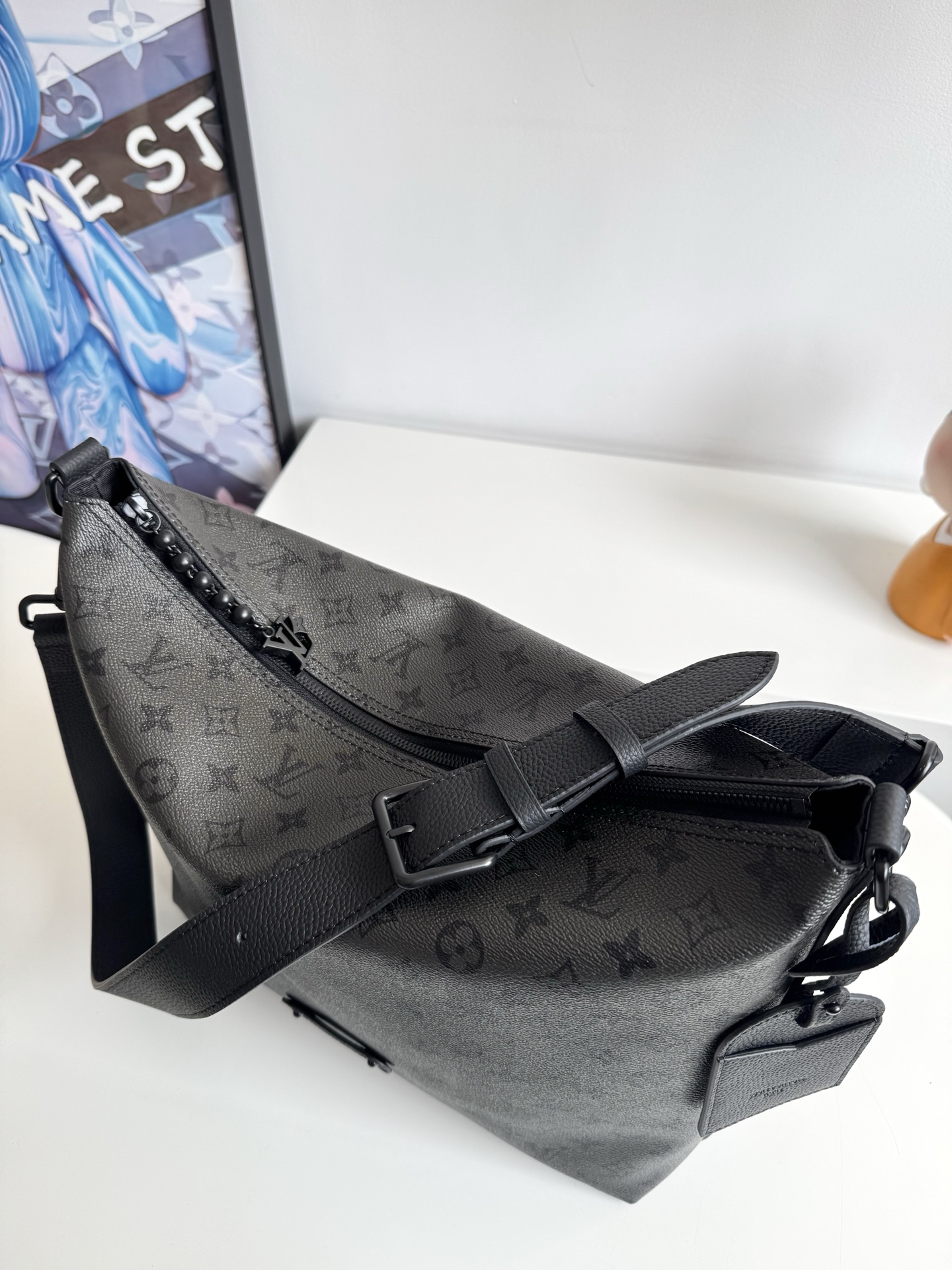 Louis Vuitton Basic Bag Cow Leather M