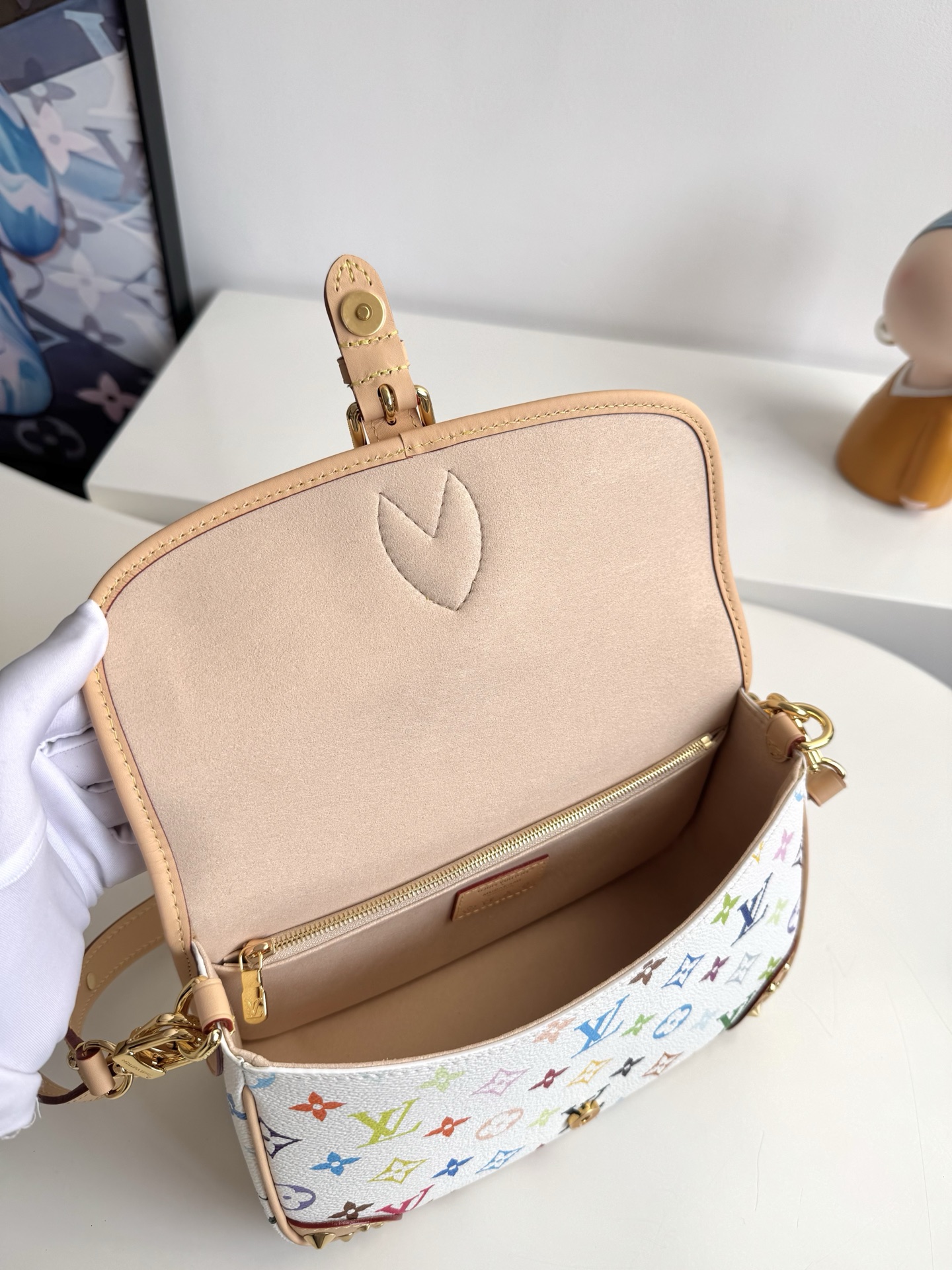 Louis Vuitton Basic Bag Cow Leather M