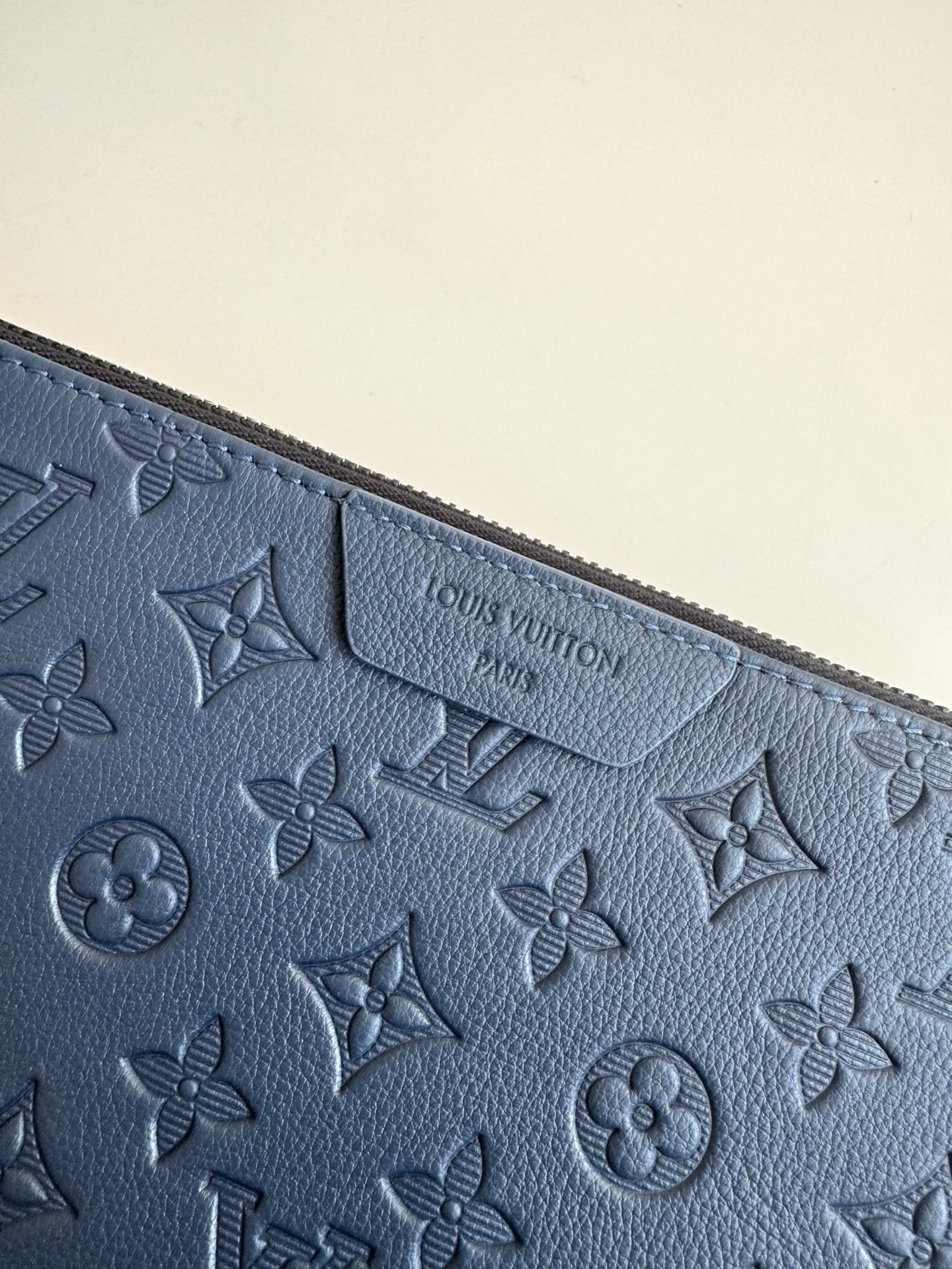 Louis Vuitton Messenger Bag Cow Leather M-s