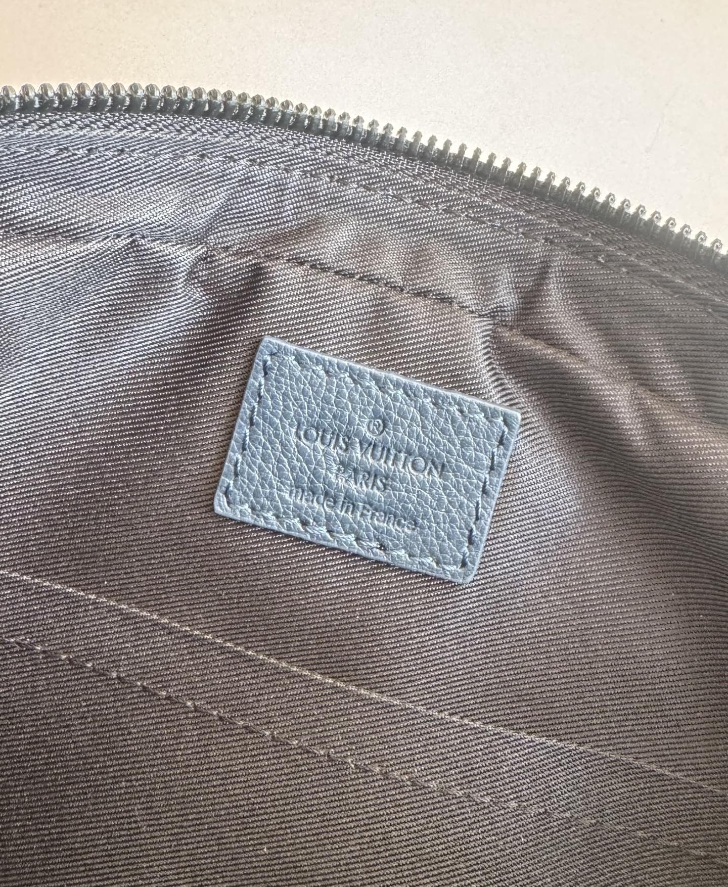 Louis Vuitton Messenger Bag Cow Leather M-s