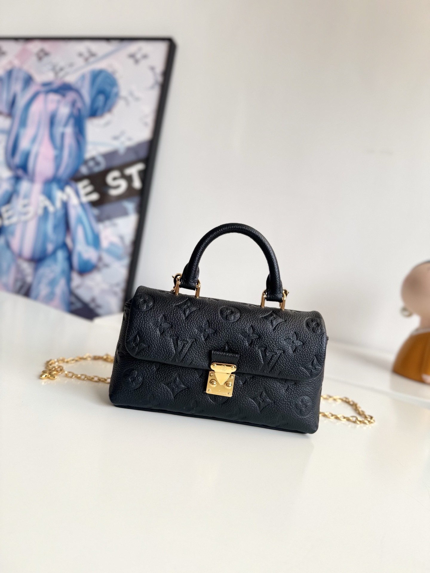 Louis Vuitton Basic Bag M-l-s