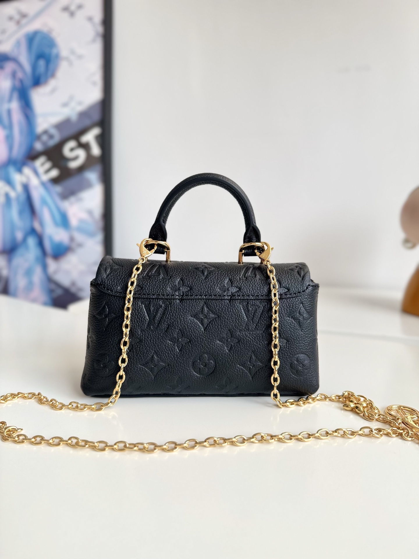 Louis Vuitton Basic Bag M-l-s