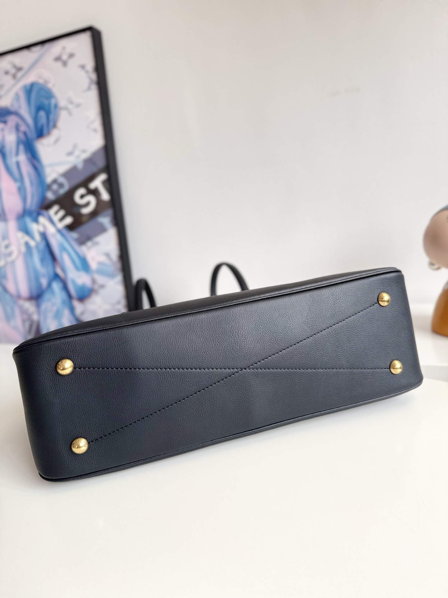 Louis Vuitton Basic Bag Cow Leather Gold M-l