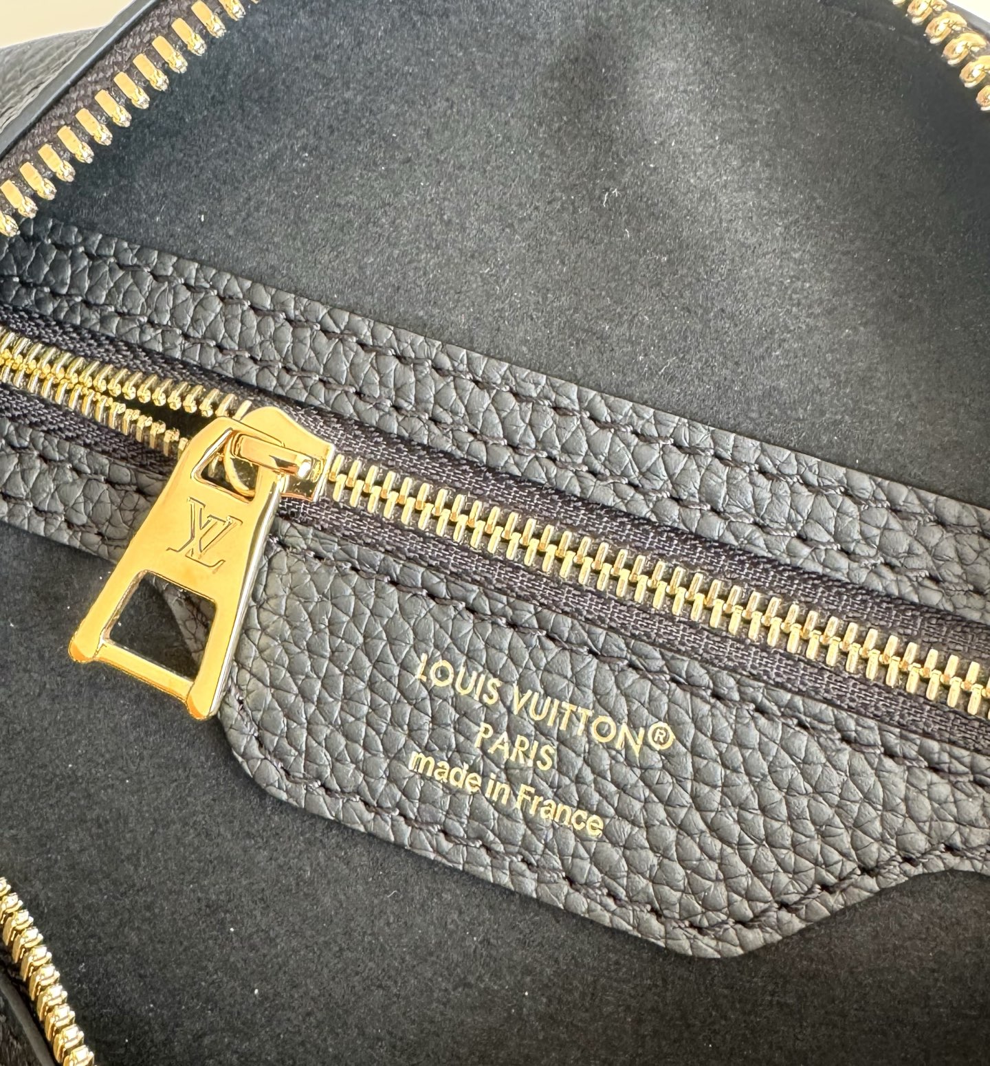 Louis Vuitton Basic Bag Cow Leather 13cm-m-l-s