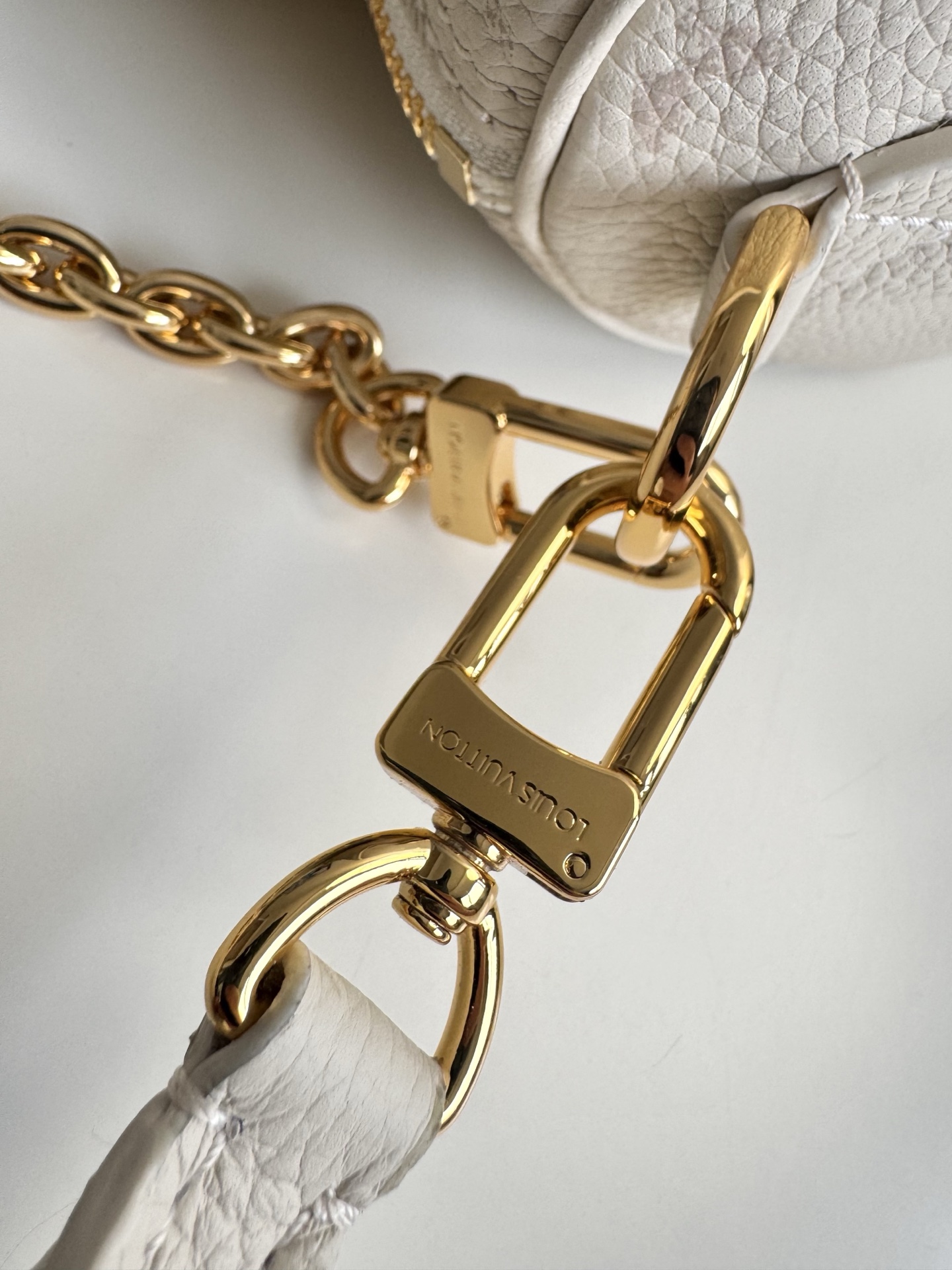 Louis Vuitton Basic Bag Cow Leather 13cm-m-l-s