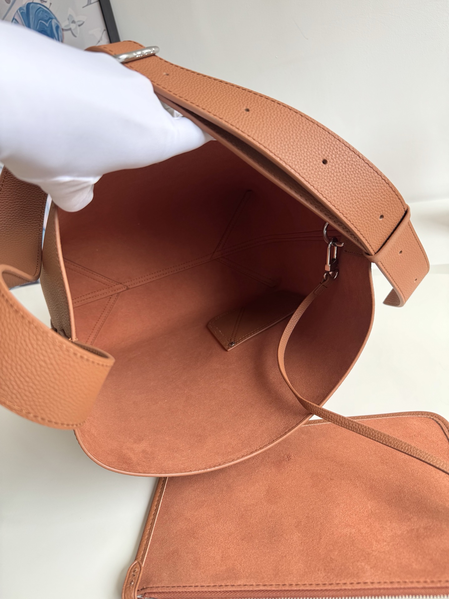 Louis Vuitton Basic Bag Cow Leather M-l-s