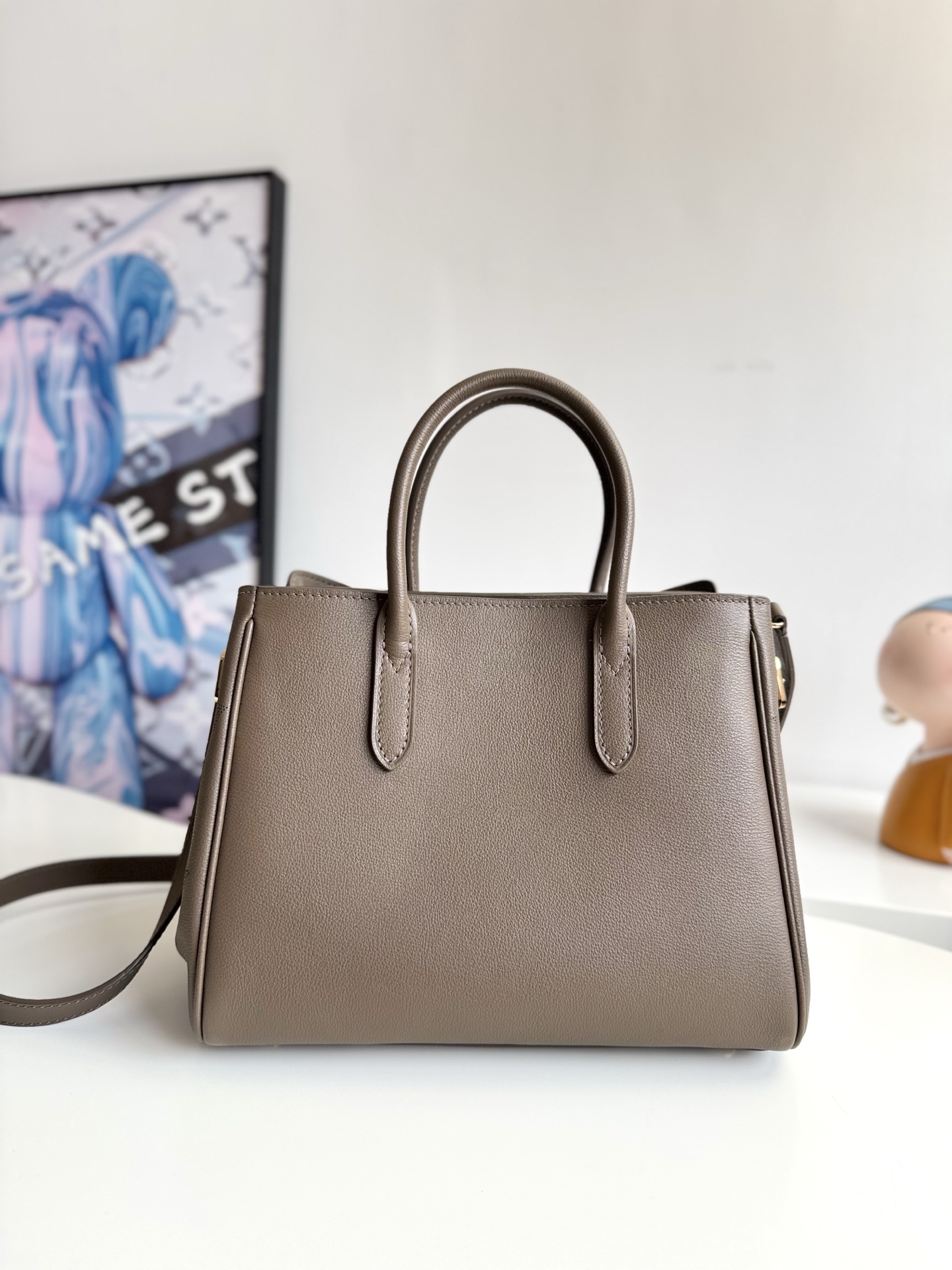 Louis Vuitton Basic Bag Cow Leather M