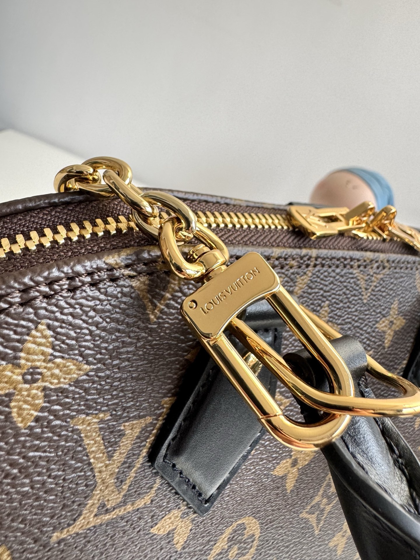 Louis Vuitton Basic Bag Cow Leather 16cm-m-l