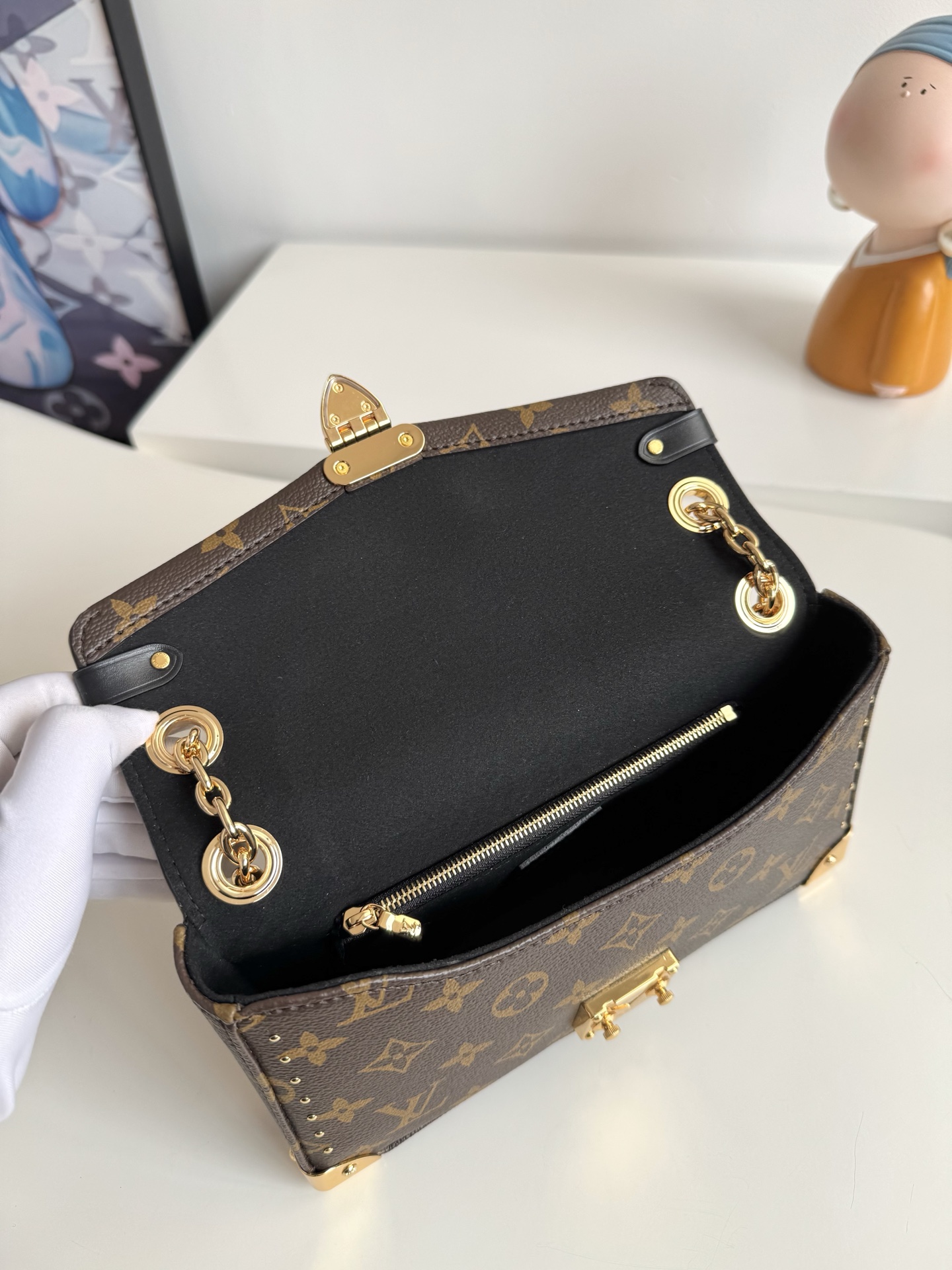 Louis Vuitton Basic Bag Canvas M-l-s