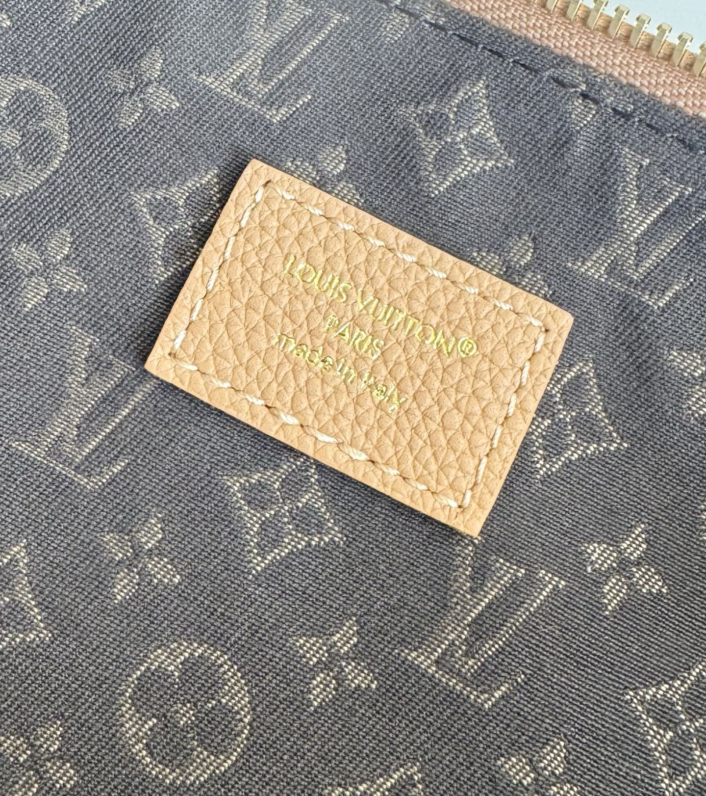 Louis Vuitton Basic Bag Canvas 10cm-m-l-s