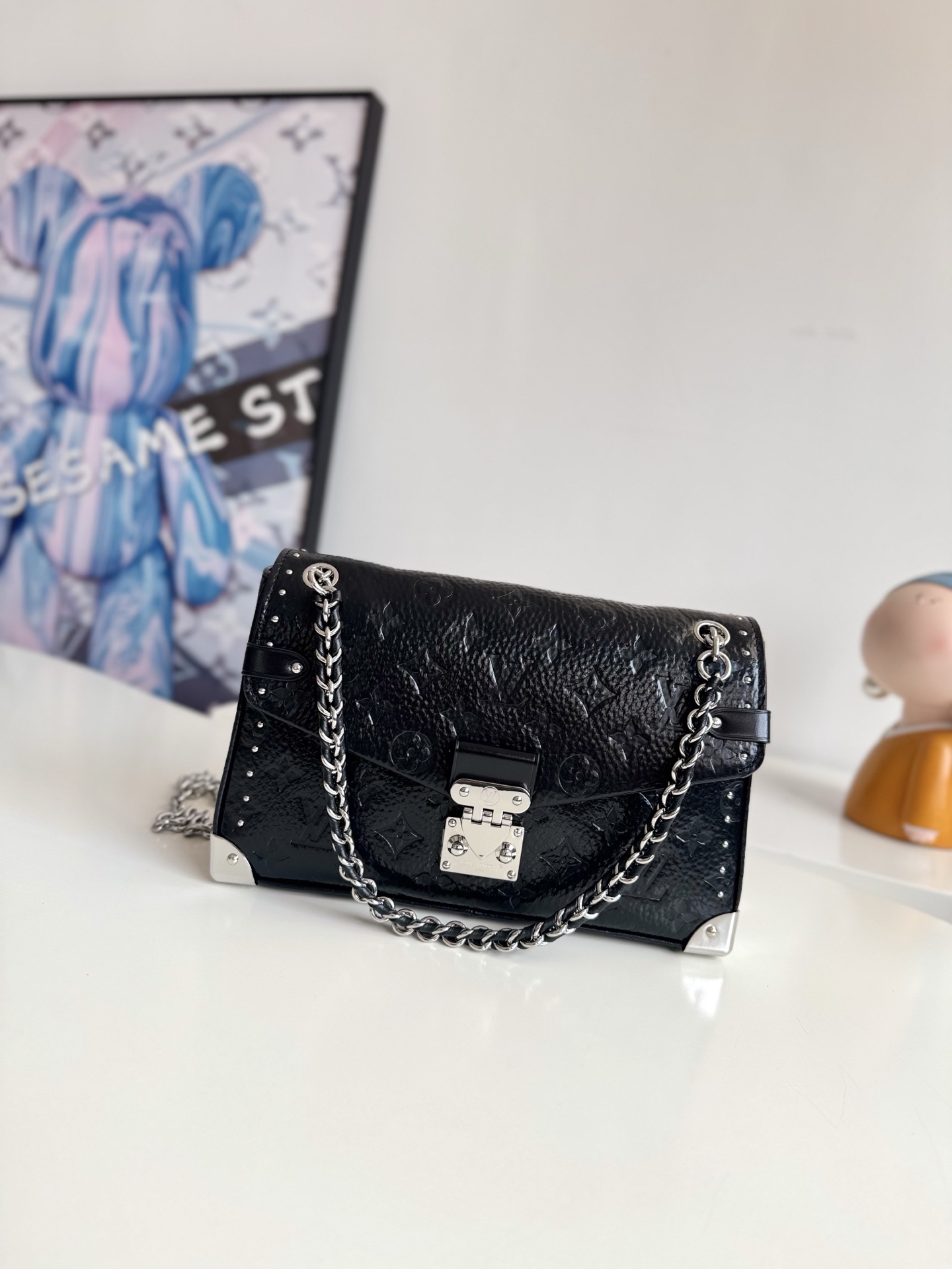 Louis Vuitton Basic Bag M-l-s