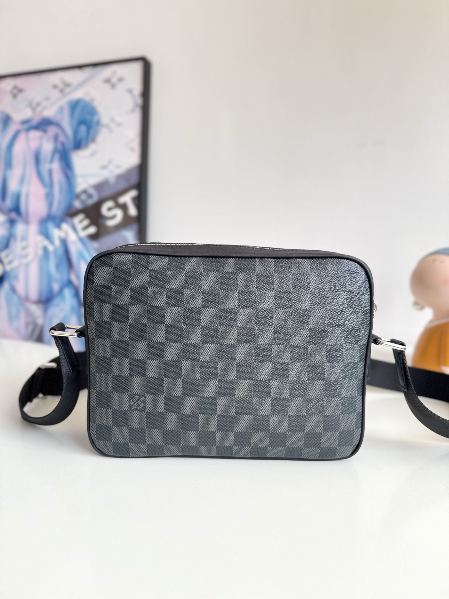 Louis Vuitton Messenger Bag Canvas M