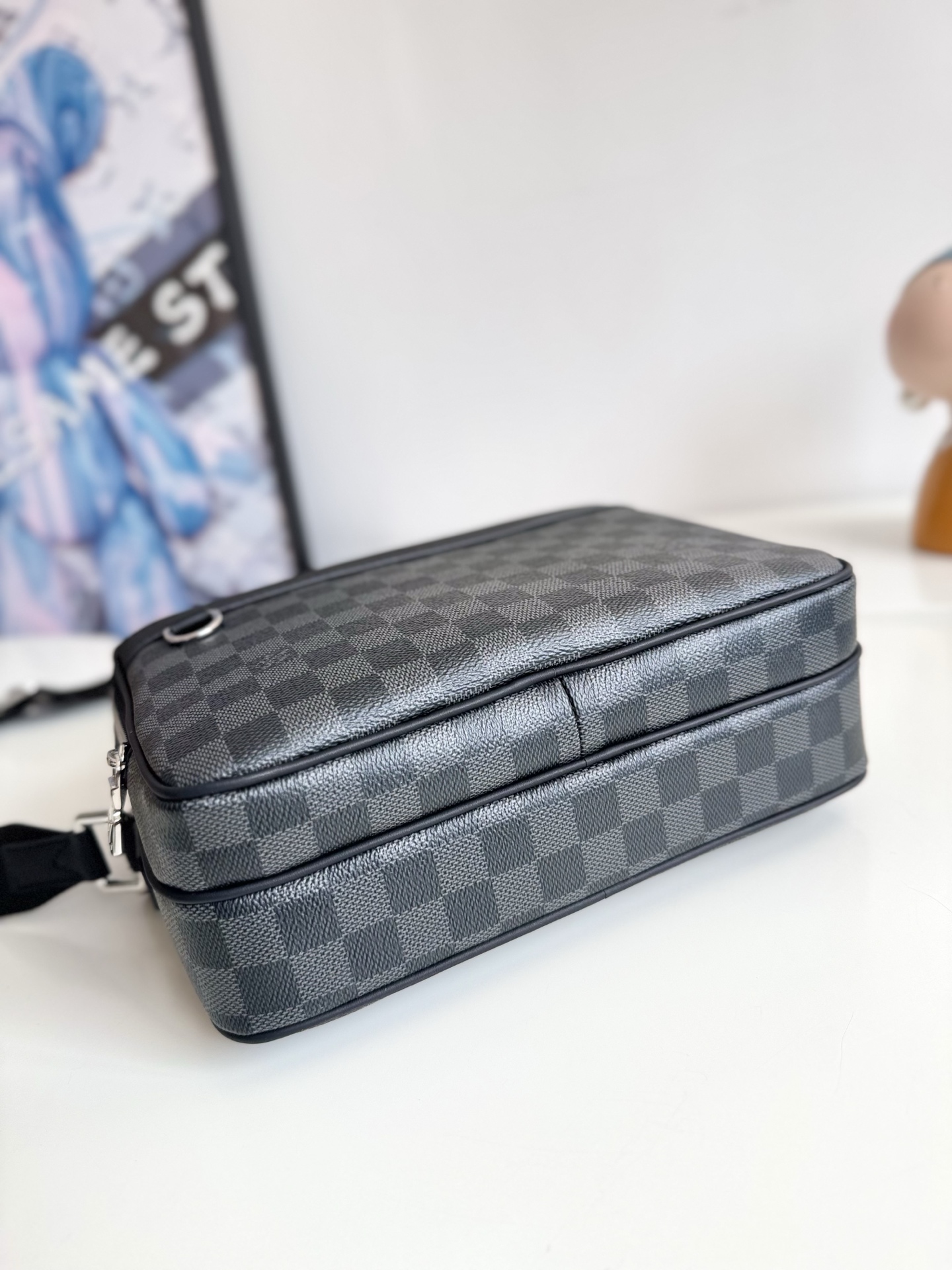 Louis Vuitton Messenger Bag Canvas M