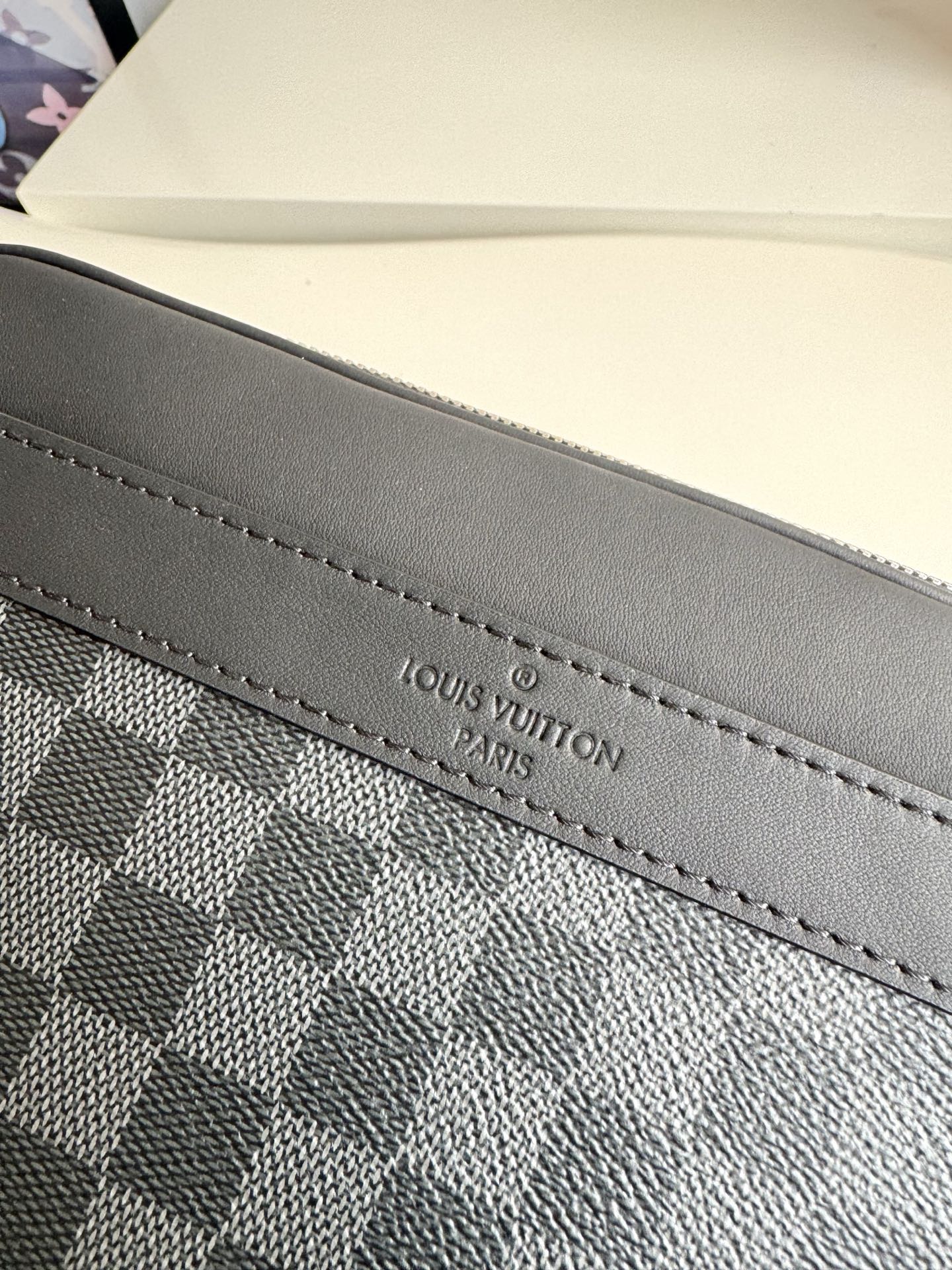 Louis Vuitton Messenger Bag Canvas M
