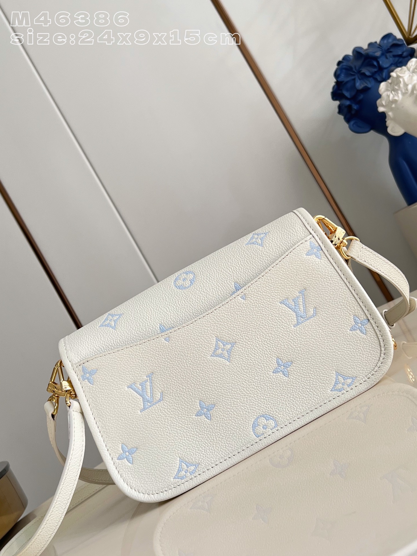 Louis Vuitton Basic Bag M