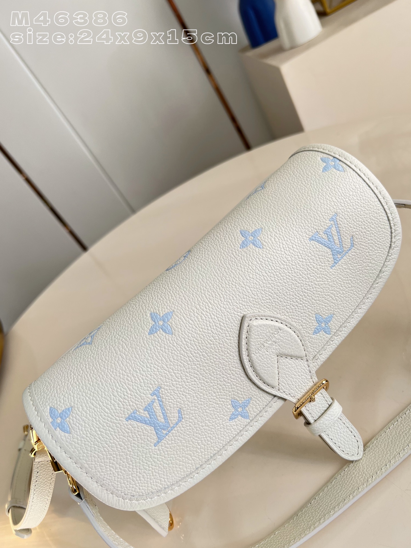 Louis Vuitton Basic Bag M