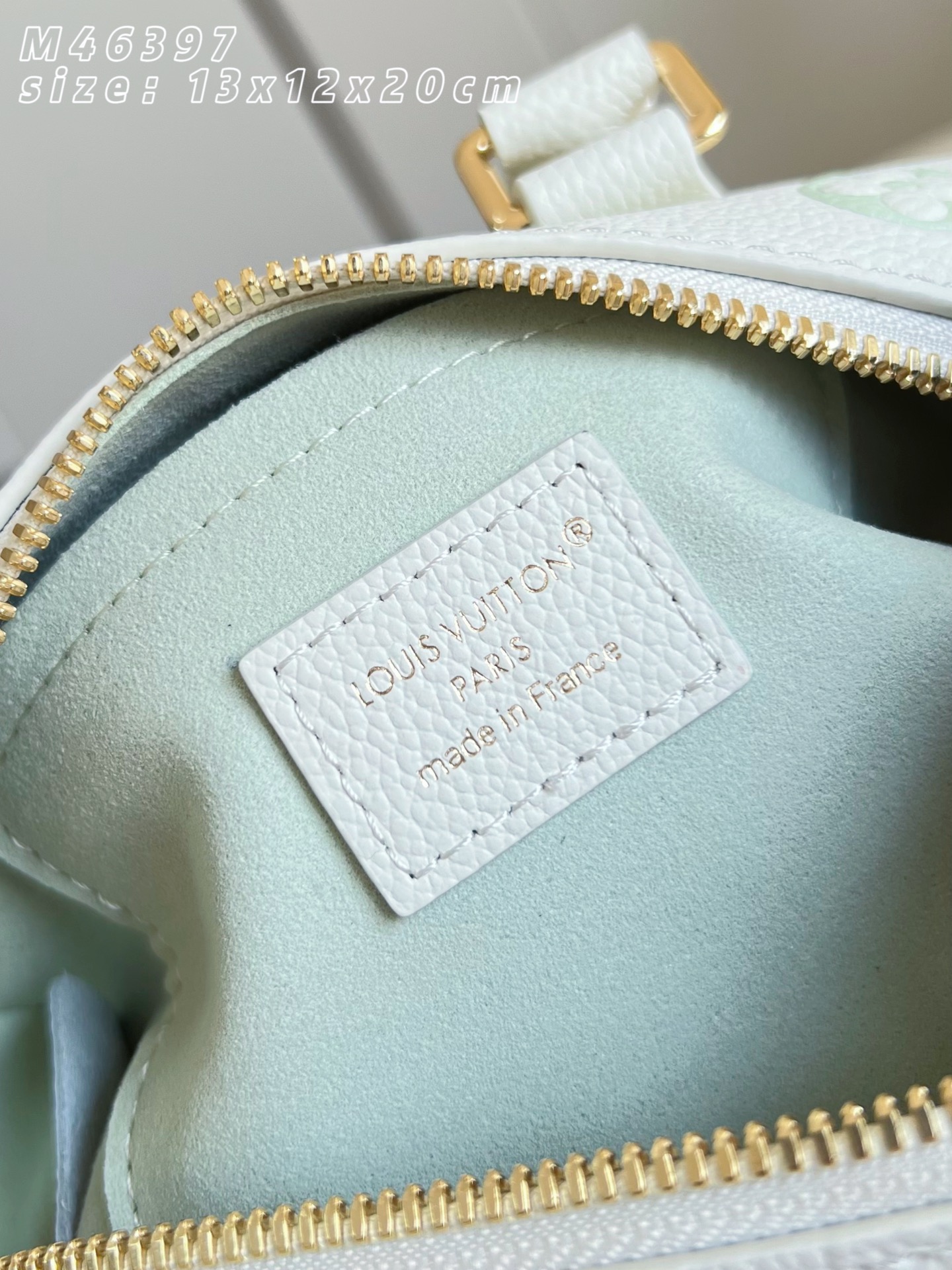 Louis Vuitton Basic Bag M-l-s