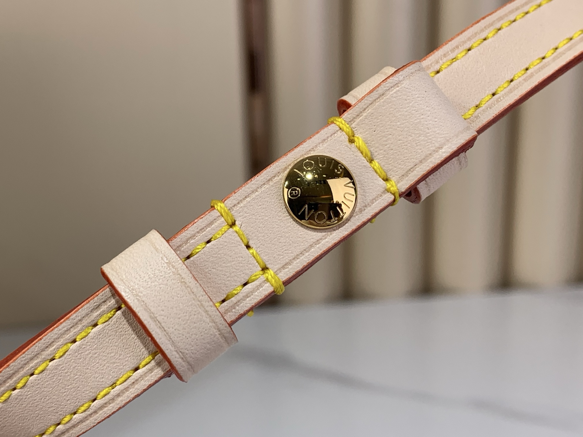 Louis Vuitton Basic Bag Canvas M-l-s