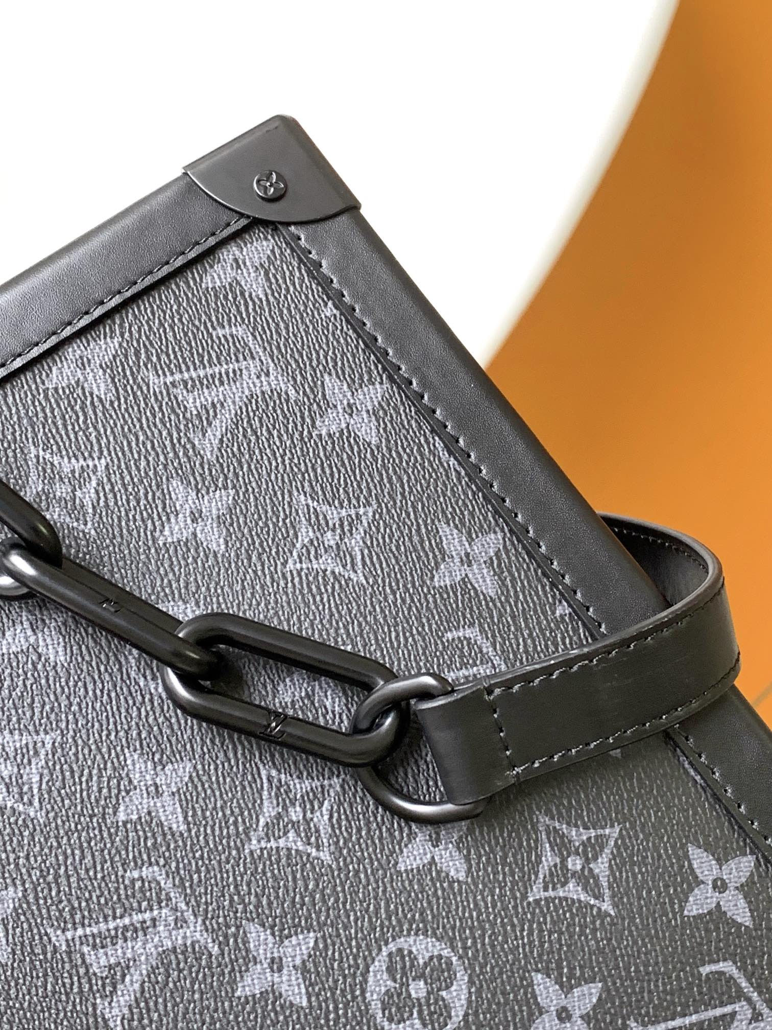 Louis Vuitton Messenger Bag M-l-s