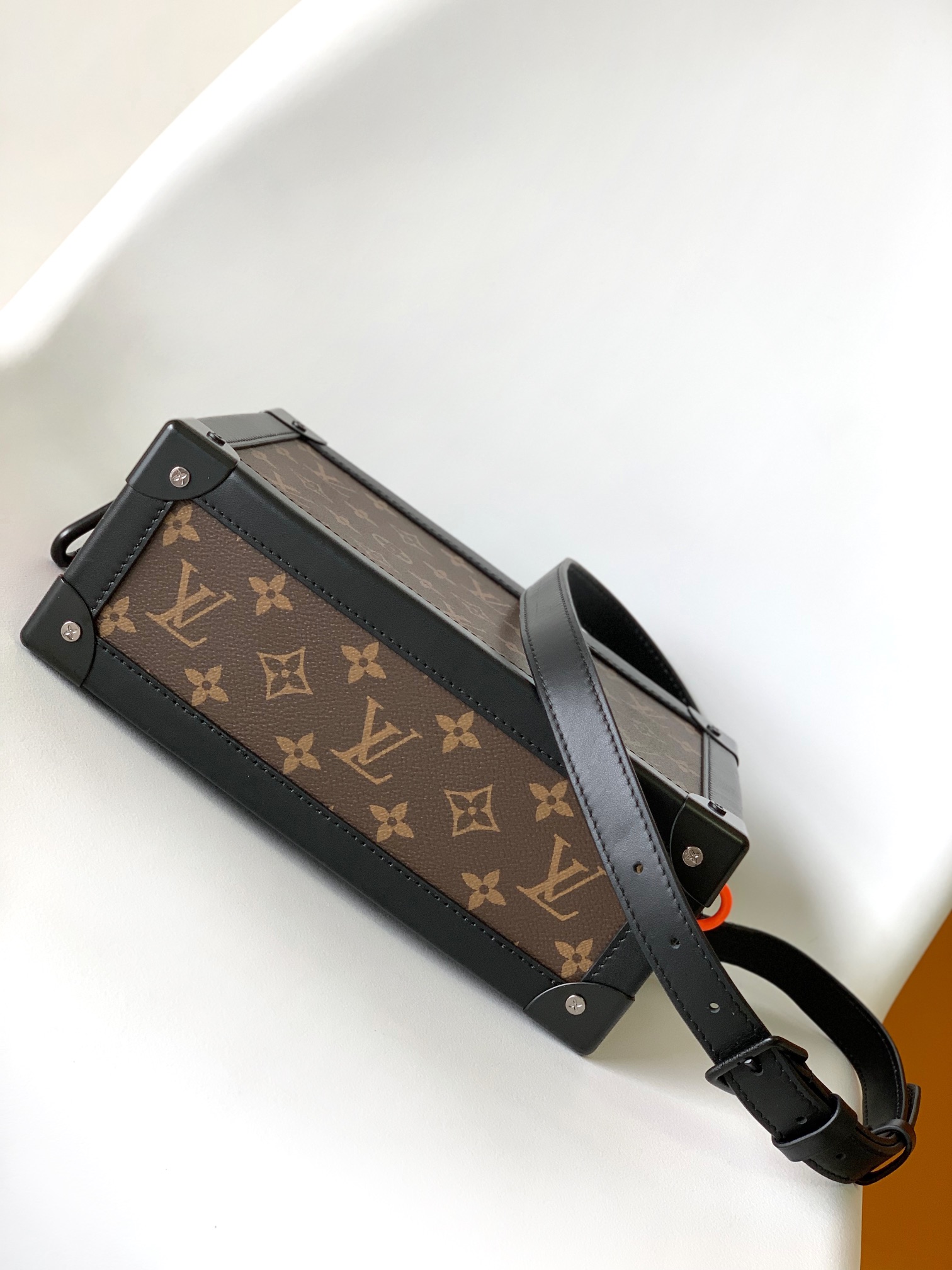 Louis Vuitton Messenger Bag M-l-s