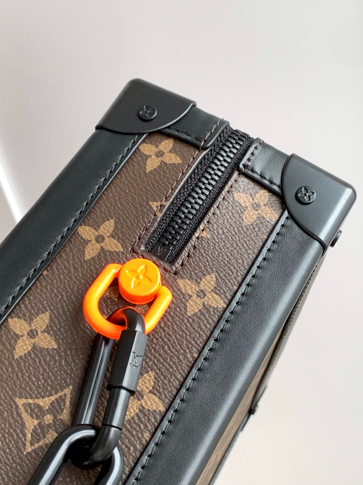 Louis Vuitton Messenger Bag M-l-s