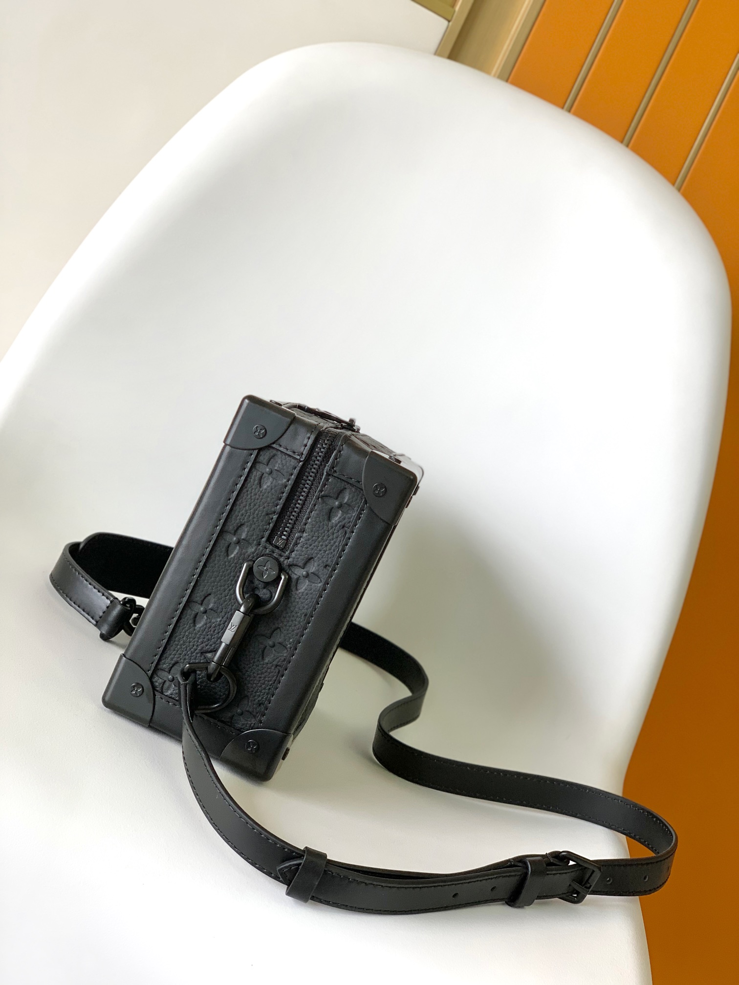 Louis Vuitton Messenger Bag M-l-s