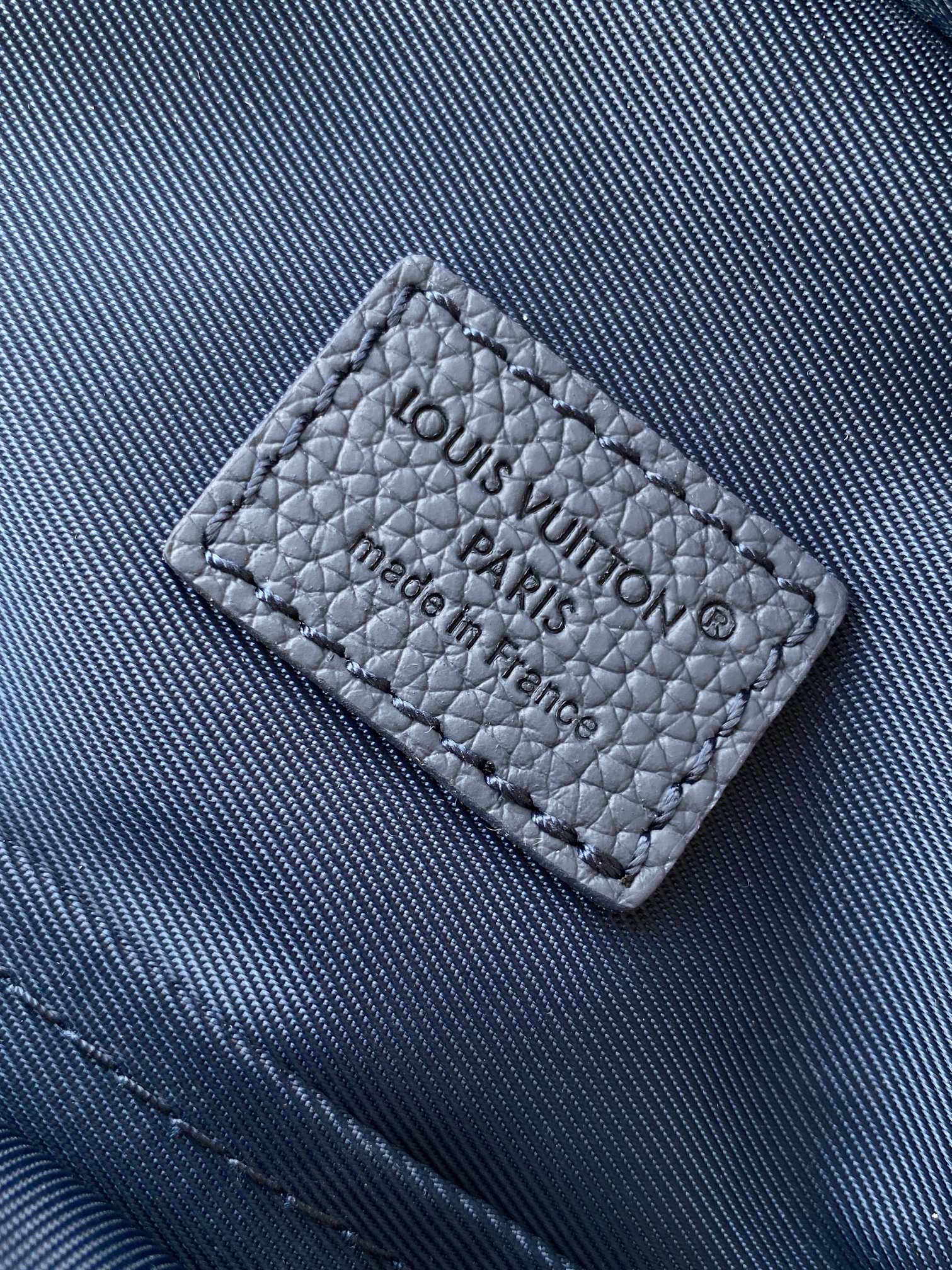 Louis Vuitton Basic Bag Cow Leather Black M-l-s