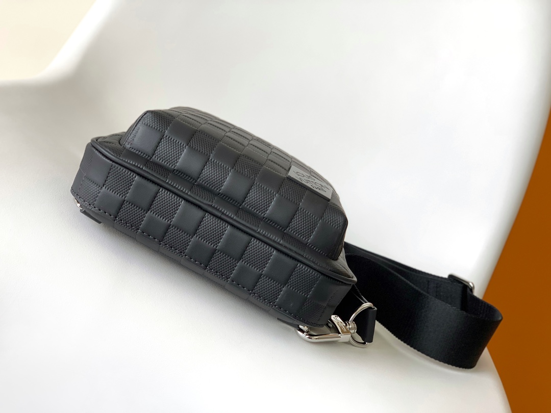 Louis Vuitton Shoulder Bag Cow Leather M