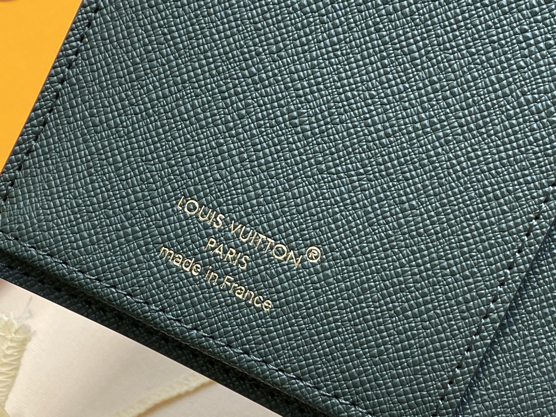 Louis Vuitton Basic Bag Cow Leather Green M-l-s