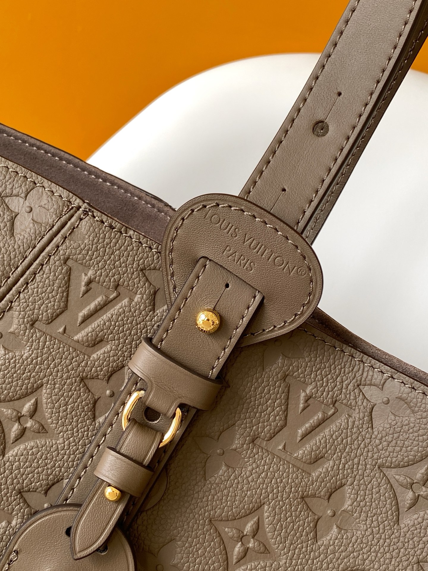 Louis Vuitton Tote Bag Black M-l