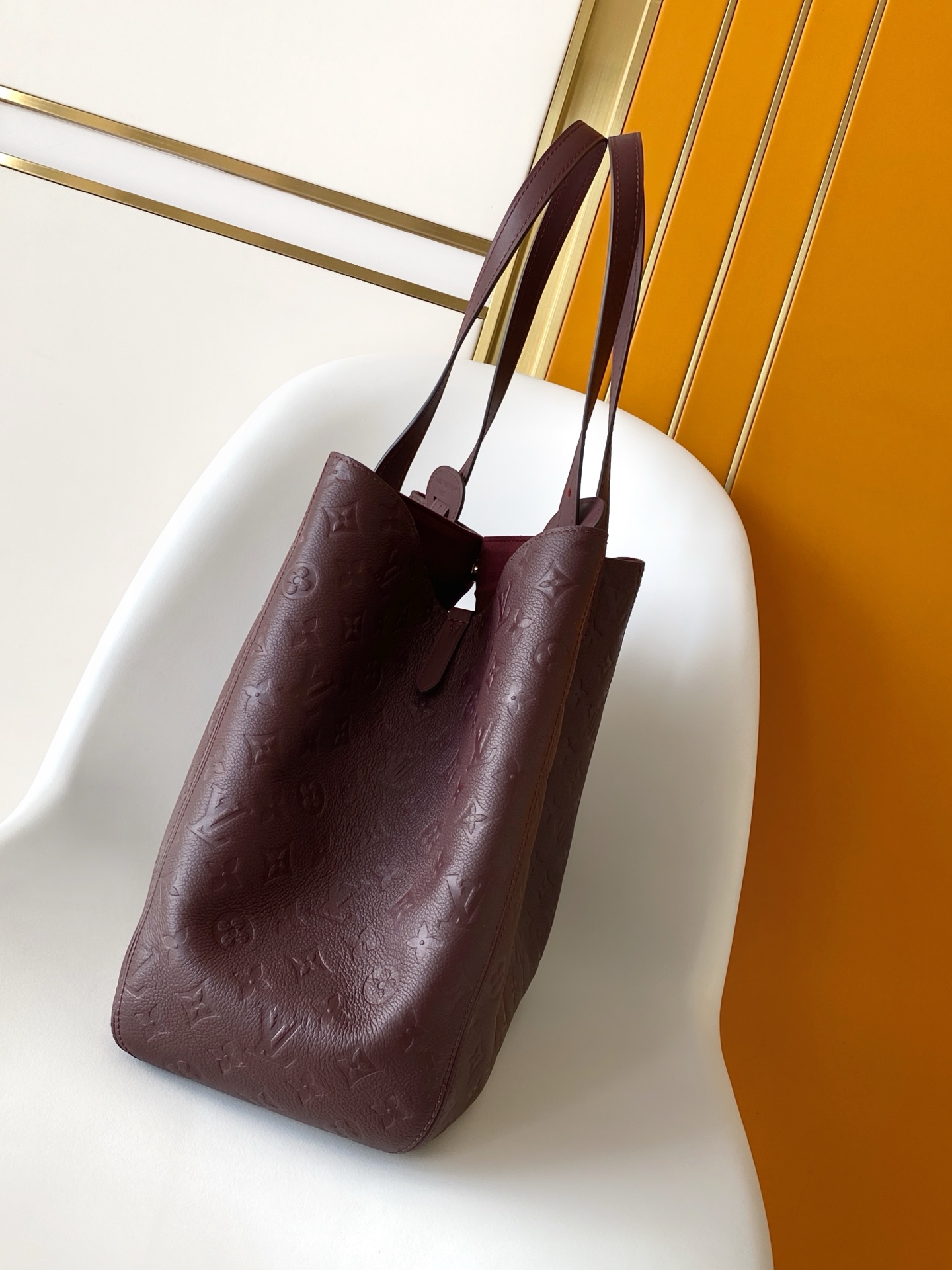 Louis Vuitton Tote Bag Black M-l